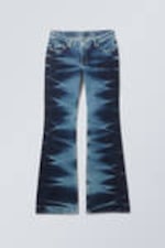 Blau Spray-Optik - Nova – Niedrig sitzende Bootcut-Jeans mit Slim-Fit - 0