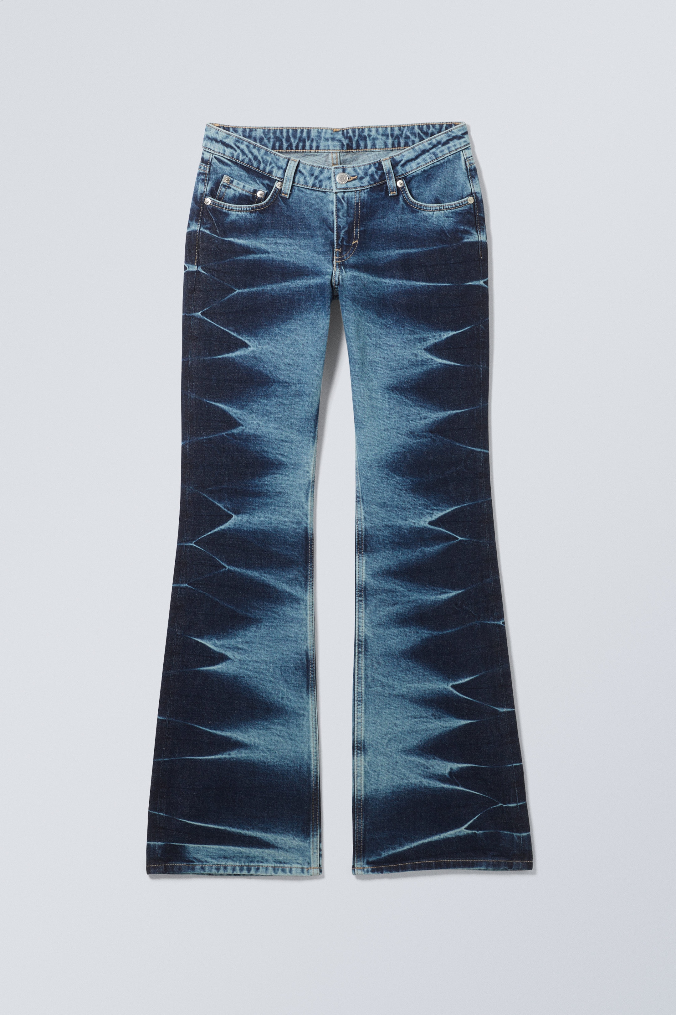 Blue Taggings - Nova Low Waist Slim Bootcut Jeans - 0
