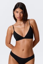 Black - Soft Micro V-neck Triangle Bra - 0