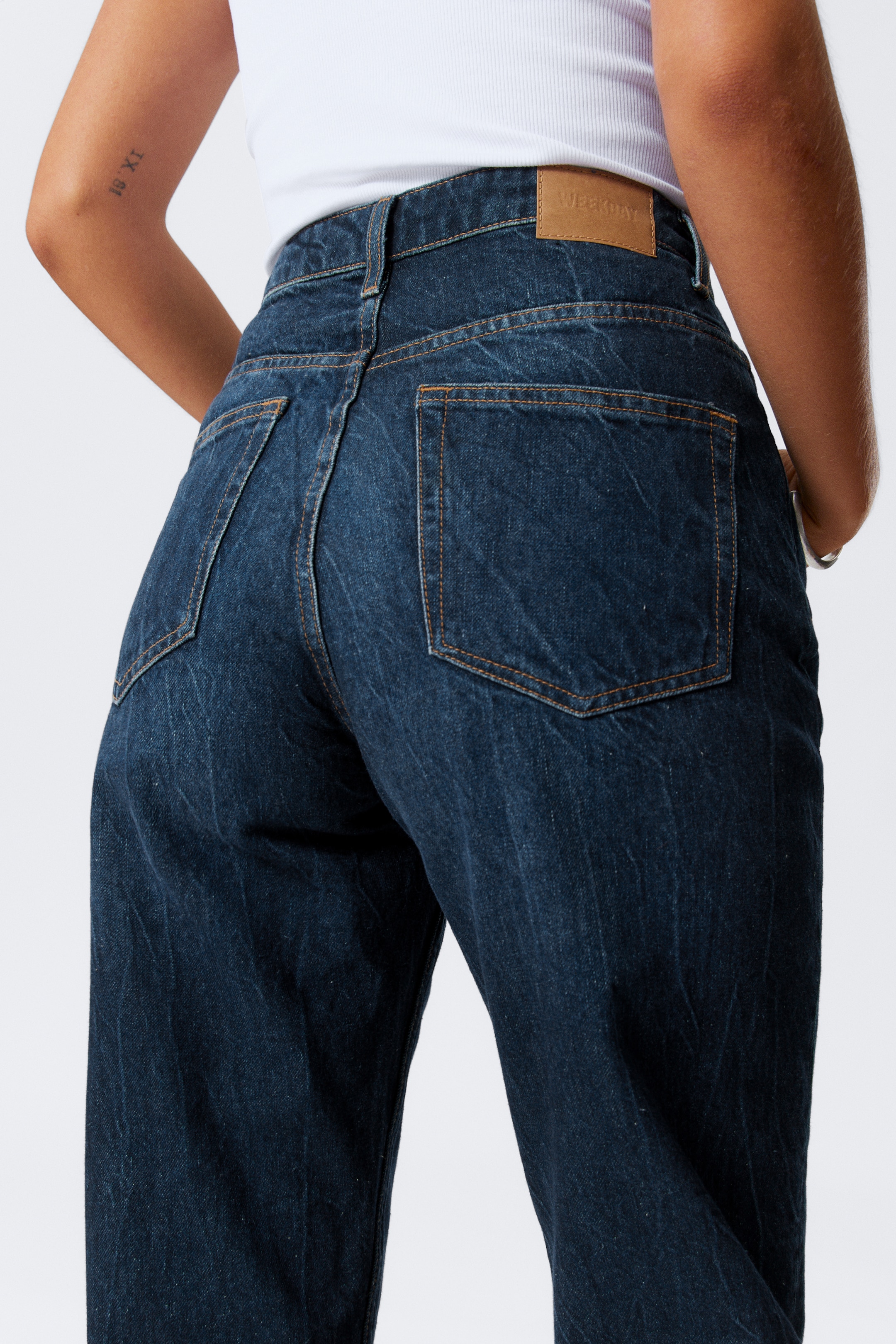 Grotere afbeelding bekijken: Rowe Super High Waisted Regular Straight Leg Jeans - Compact Blue – Donkerblauw - DAMES | H&M NL 4