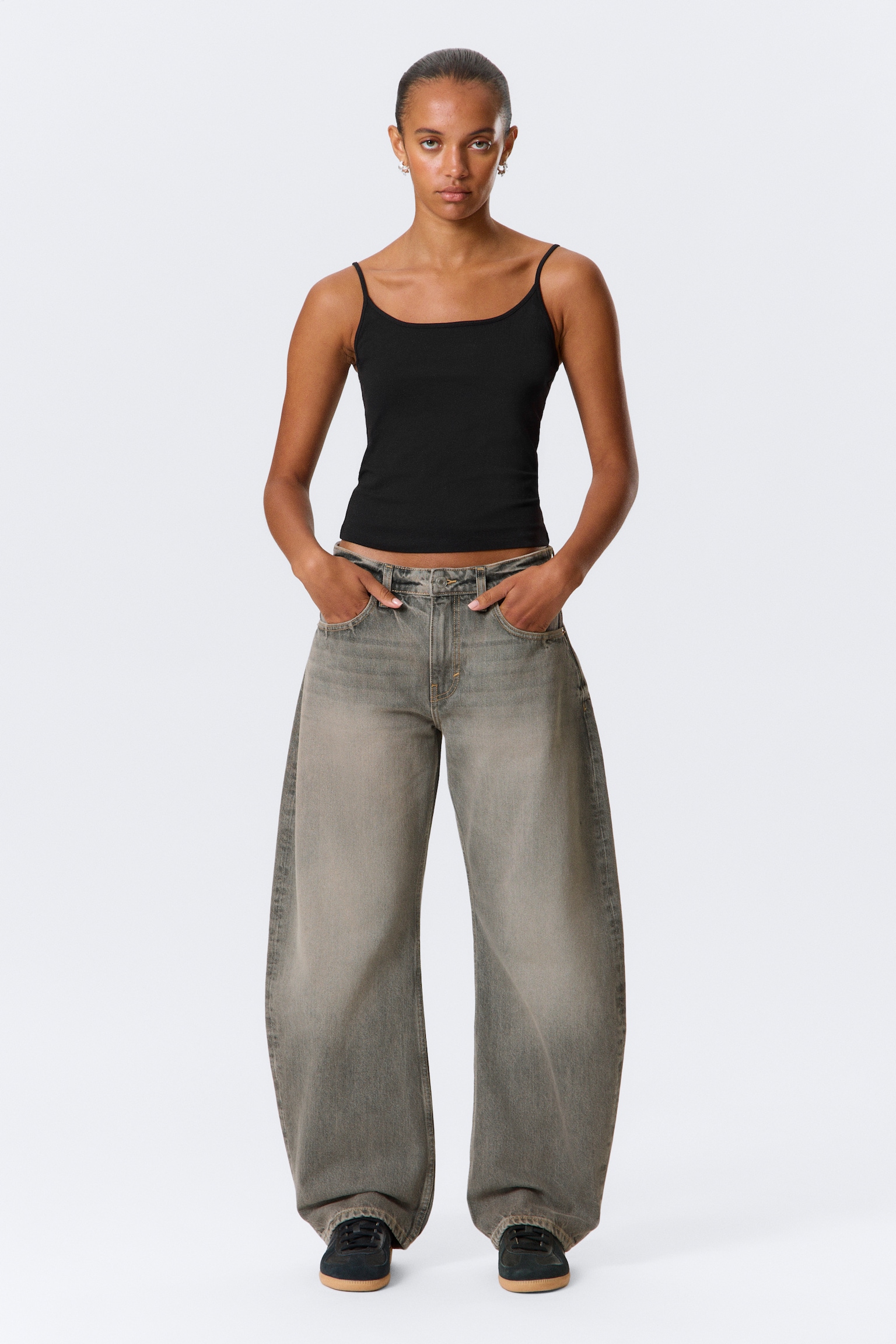 Abell Mid Rise Regular Cocoon Leg Jeans - Canyon Grey - Medium Grey/Seventeen Blue - Medium Blue - 8