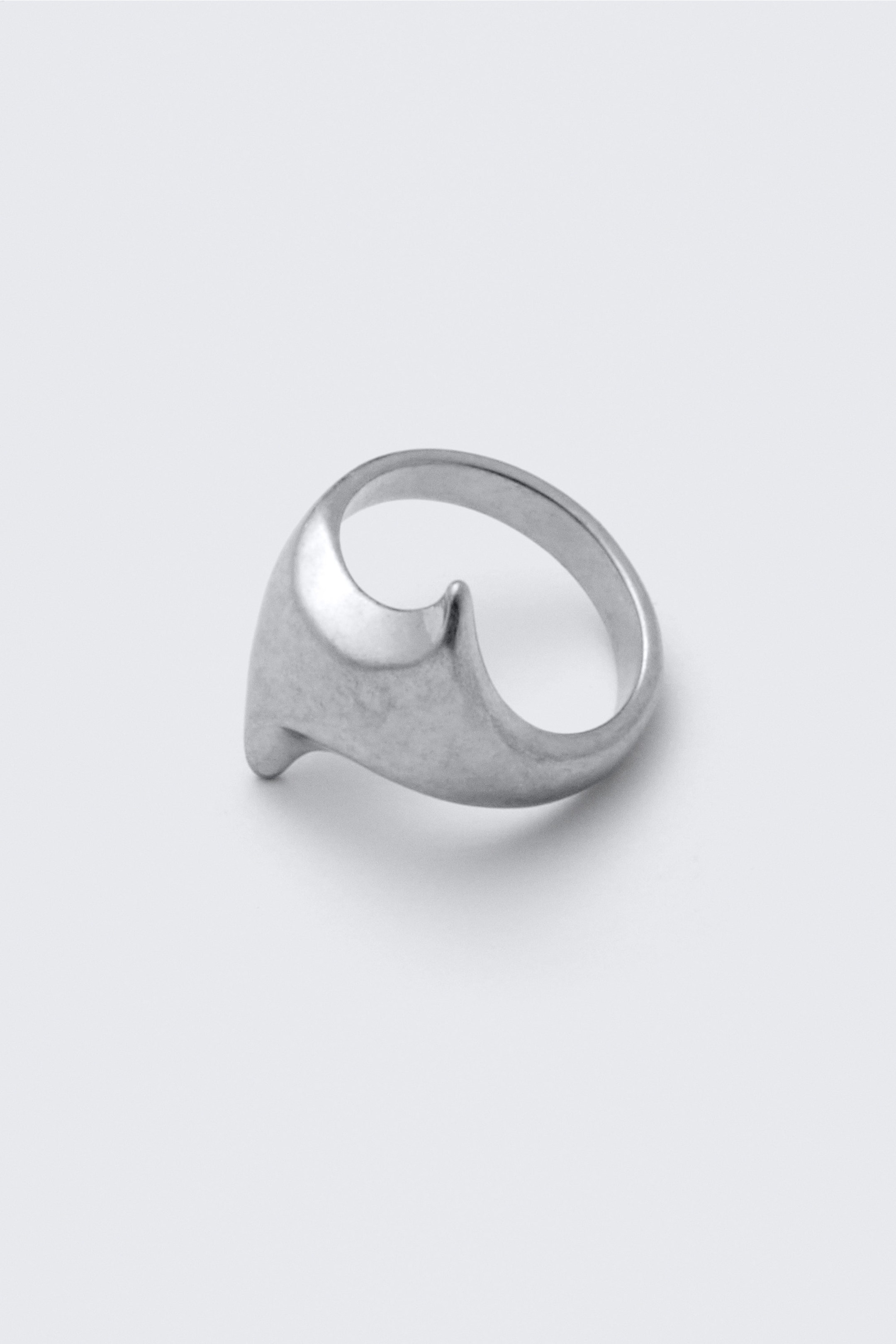 Silver - Sculptural Claw Ring - 1
