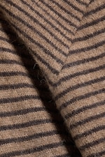 Randig Brun - Jumper med asymmetrisk halsringning - 5