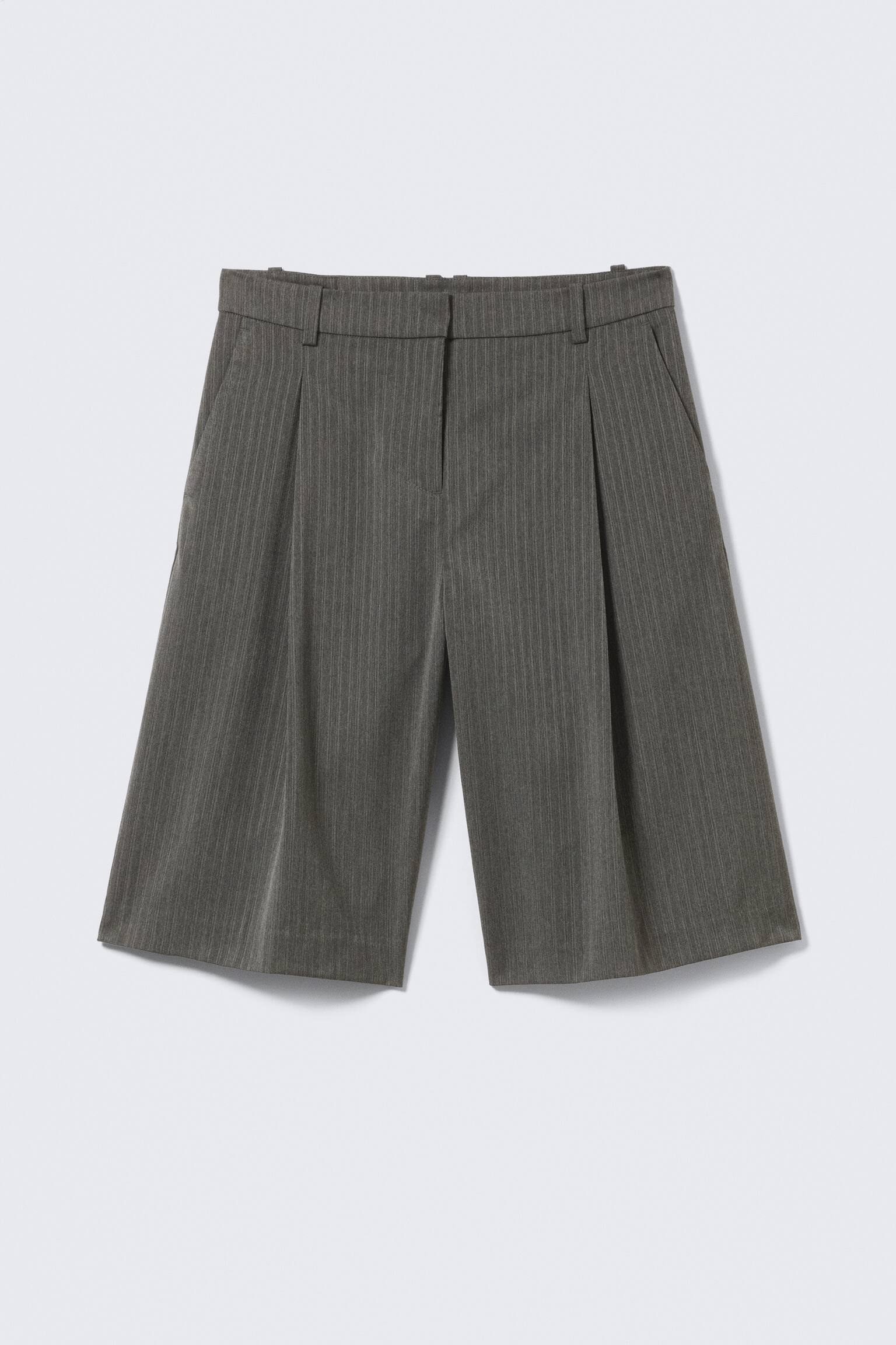 Къси панталони с ниска талия и плисета - Тъмно сиво - рибена кост/Черен - 2