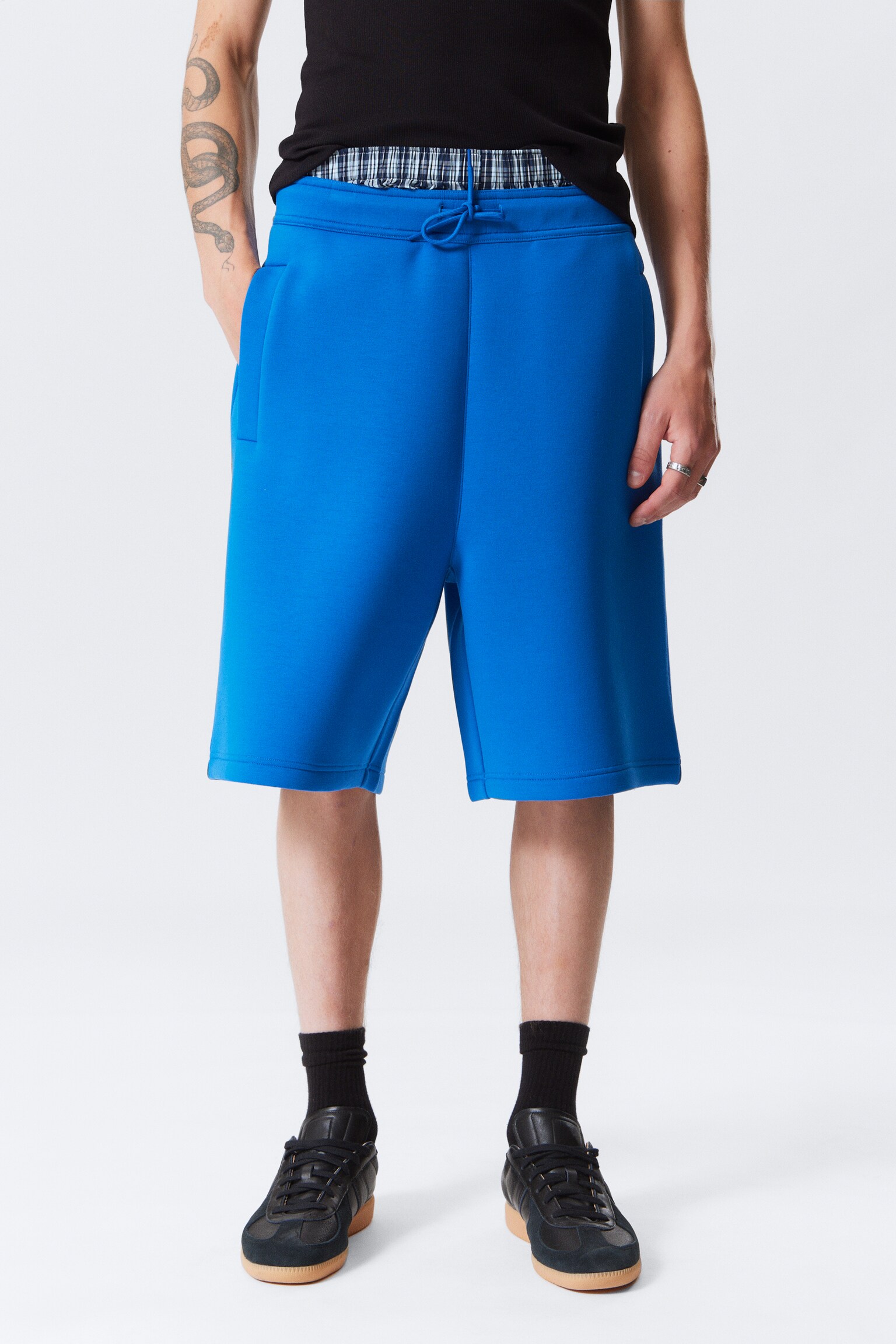 Locker geschnittene Scuba-Shorts - Leuchtendes Blau/Dunkelbraun/Schwarz/Grau meliert - 6