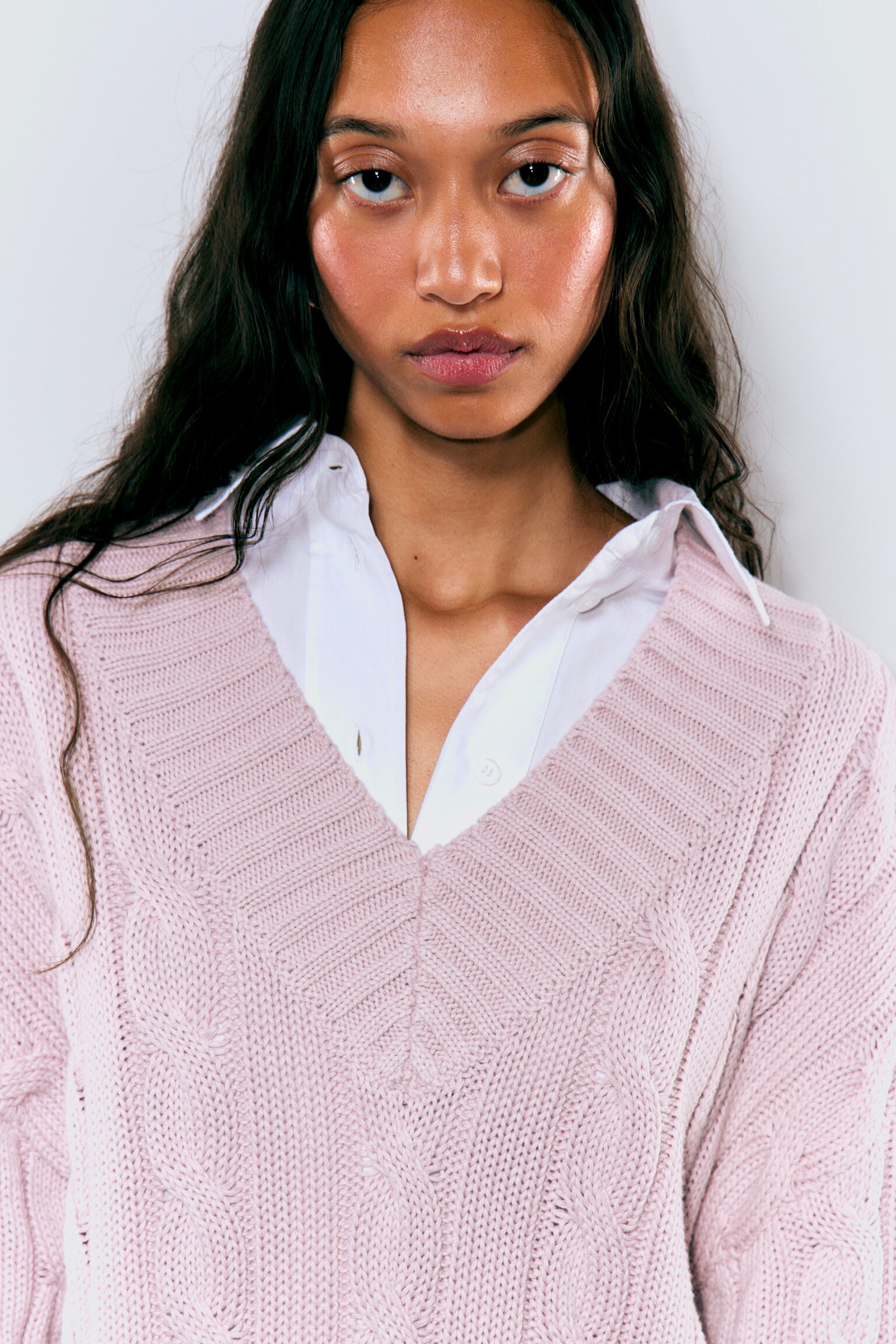 Cable Knit V-Neck Sweater - Dusty Pink/White - 4