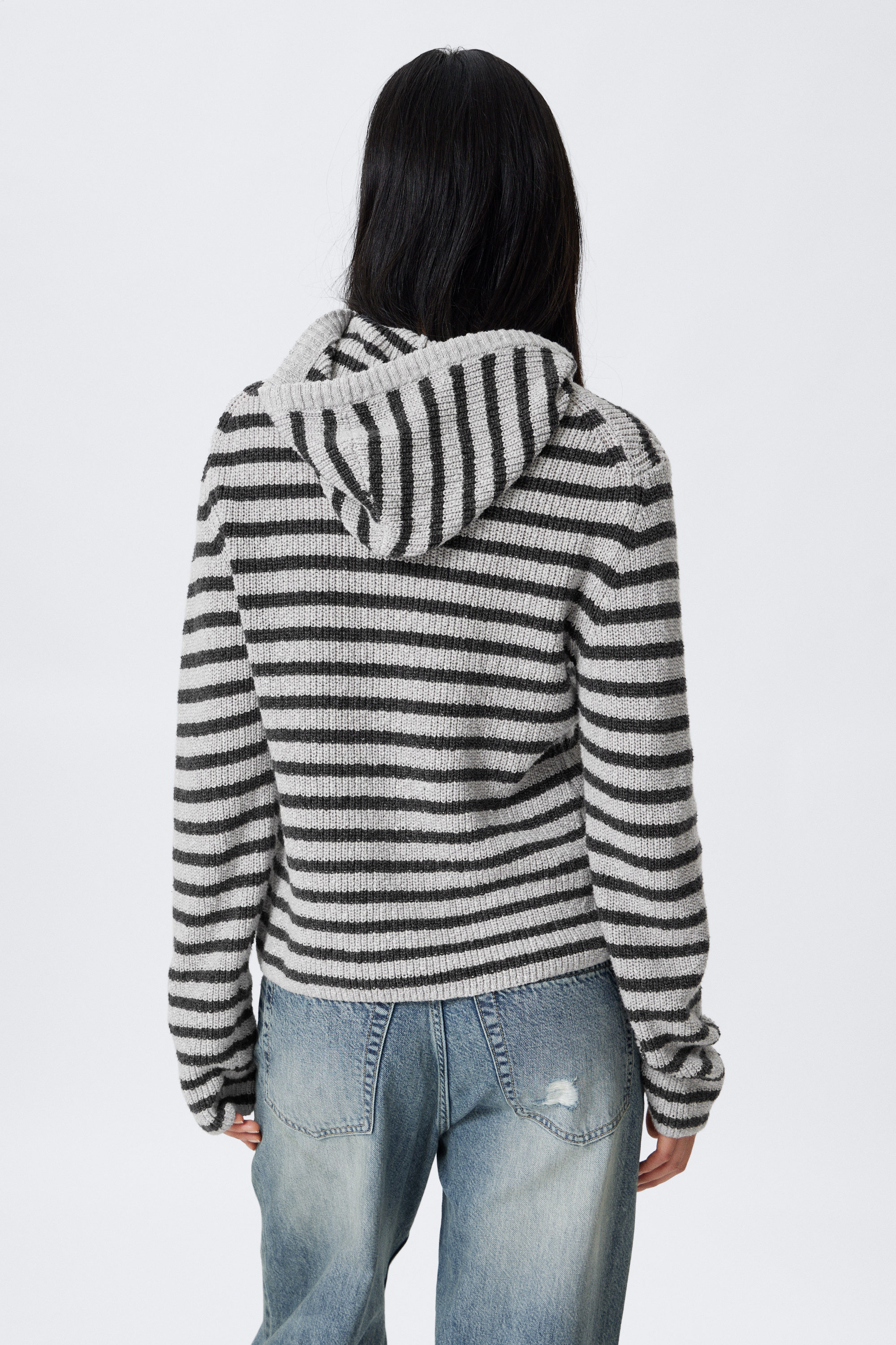 Graumeliert mit Streifen - Gestreifter Zip-Hoodie aus Strick mit Slim Fit - 3