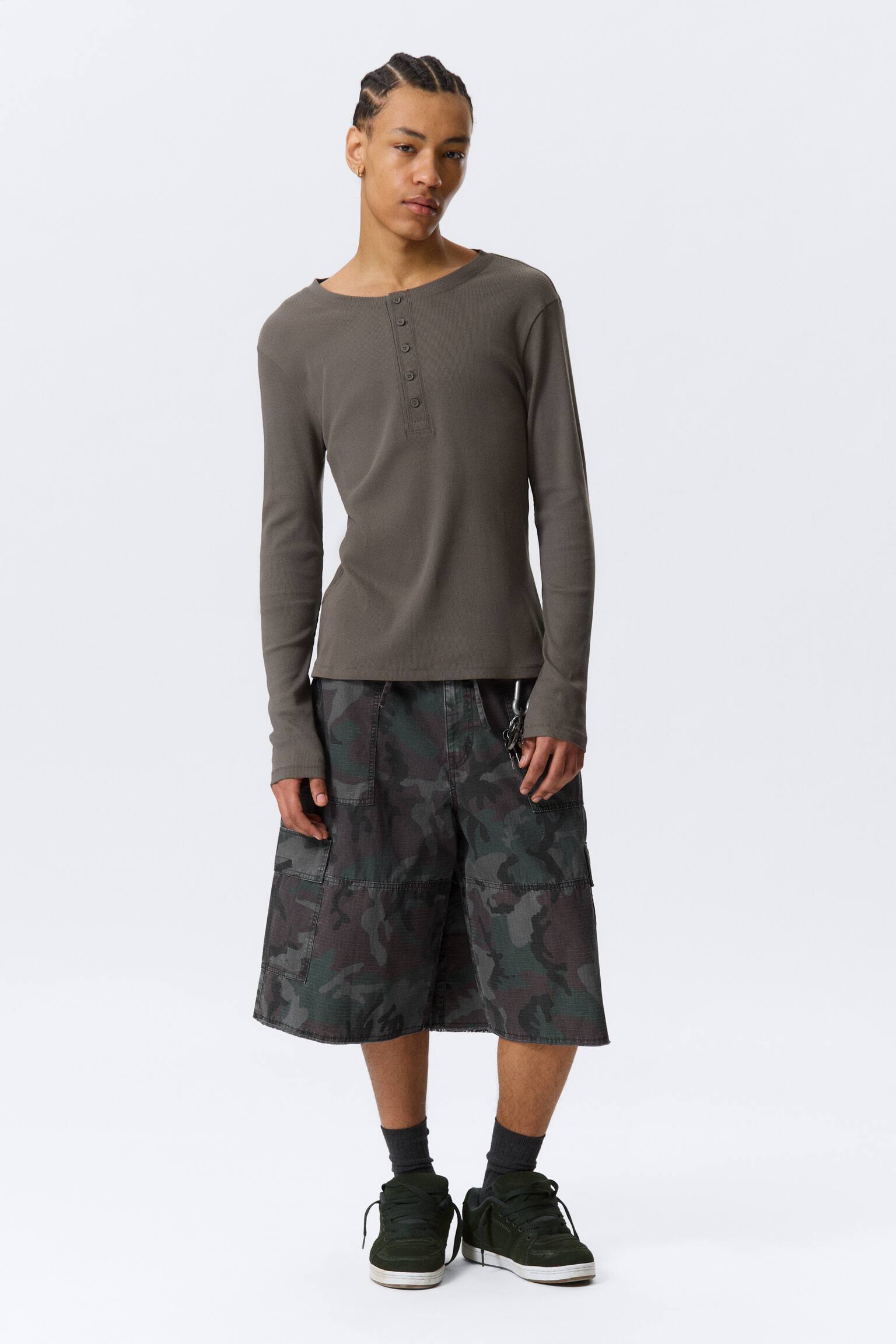 T-shirt Henley manches longues - Taupe foncé/Noir - 4