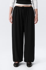 Svart - Soft Mid-Rise Balloon Trousers - 2