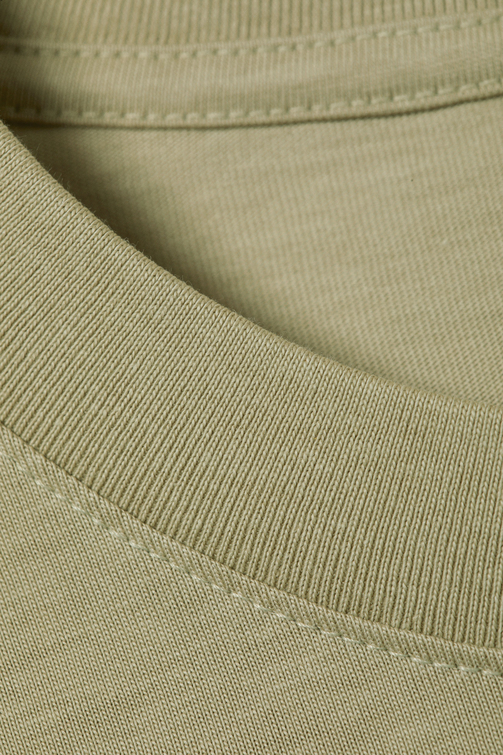 short boxy heavyweight t-shirt - Light Khaki Green | Weekday WW