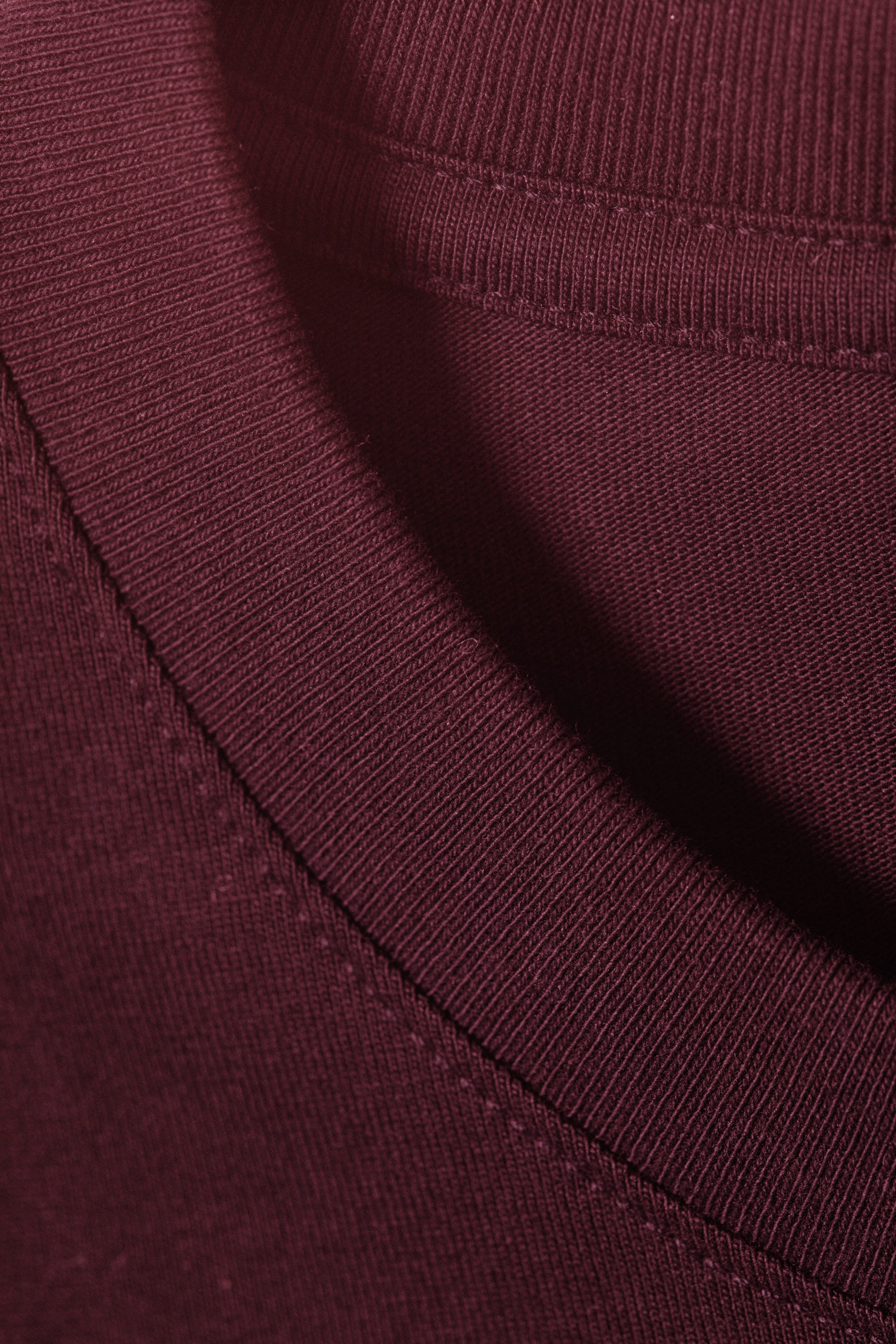 Dunkelrot - Klassisches T-Shirt mit boxy Fit - 2