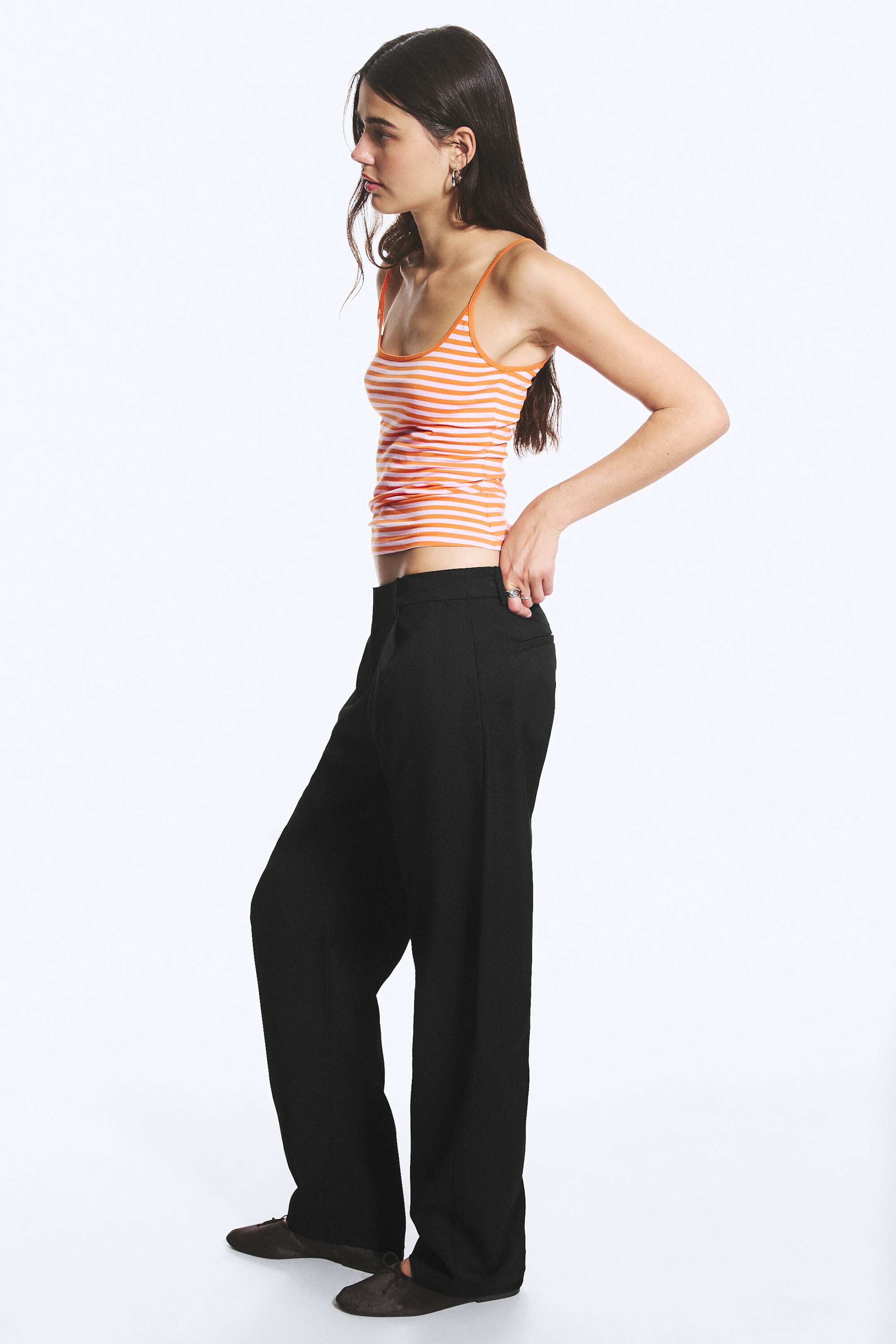 Svart - Byxor med lös passform och barrel-ben - 3