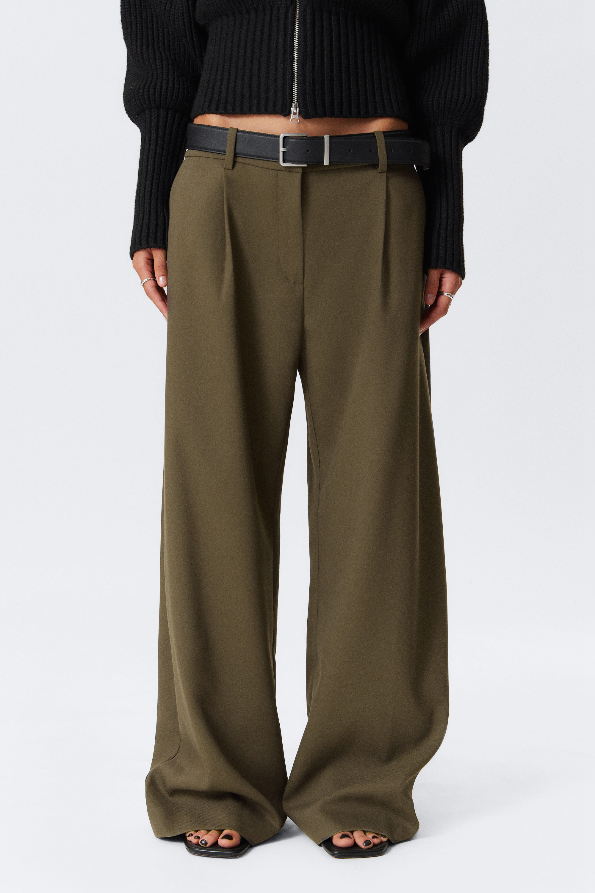Dark Khaki Green - Weite Anzughose mit niedriger Taille - 2