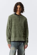 Structured Dark Green - Oversized gebreide katoenen trui met grafische print - 1