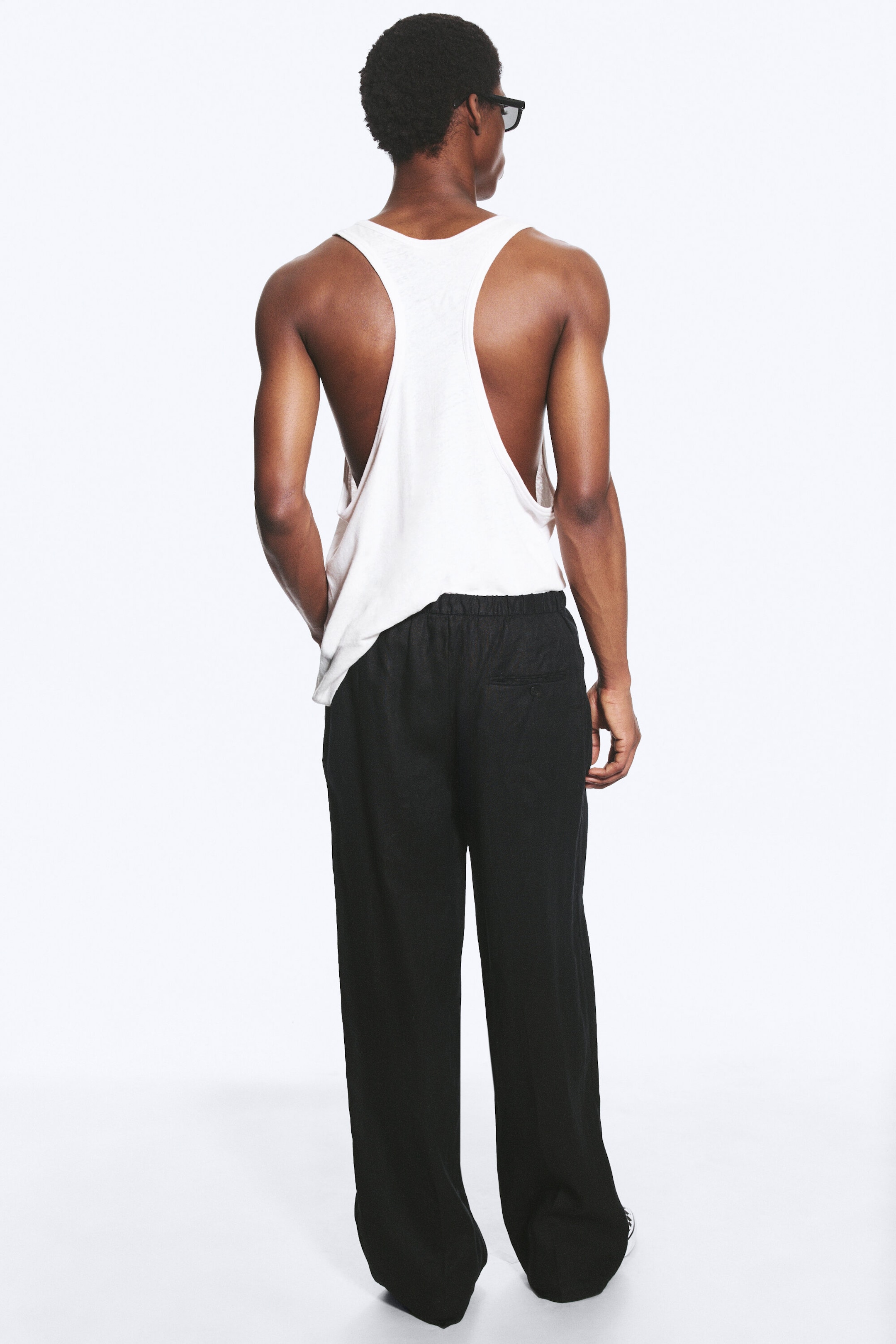 Black - Loose Fit Straight Leg Linen Trousers - 5