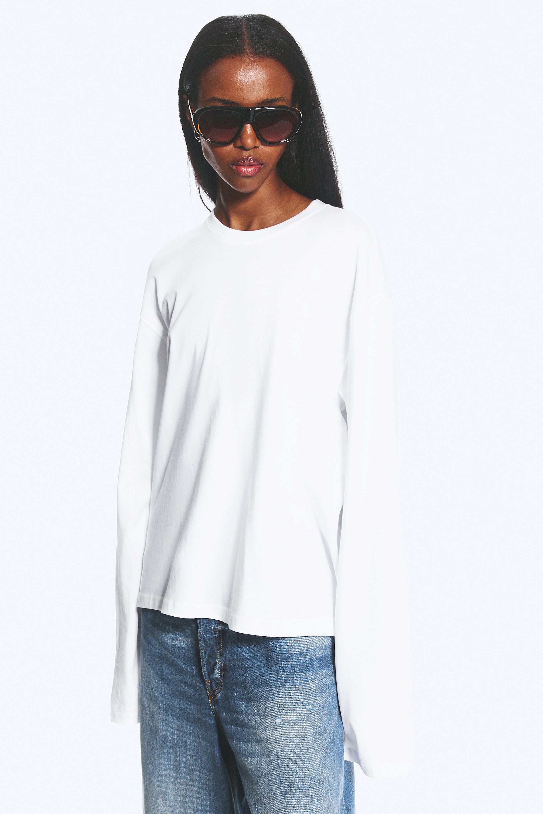 White - Long-Sleeved Boxy Cotton T-shirt - 1