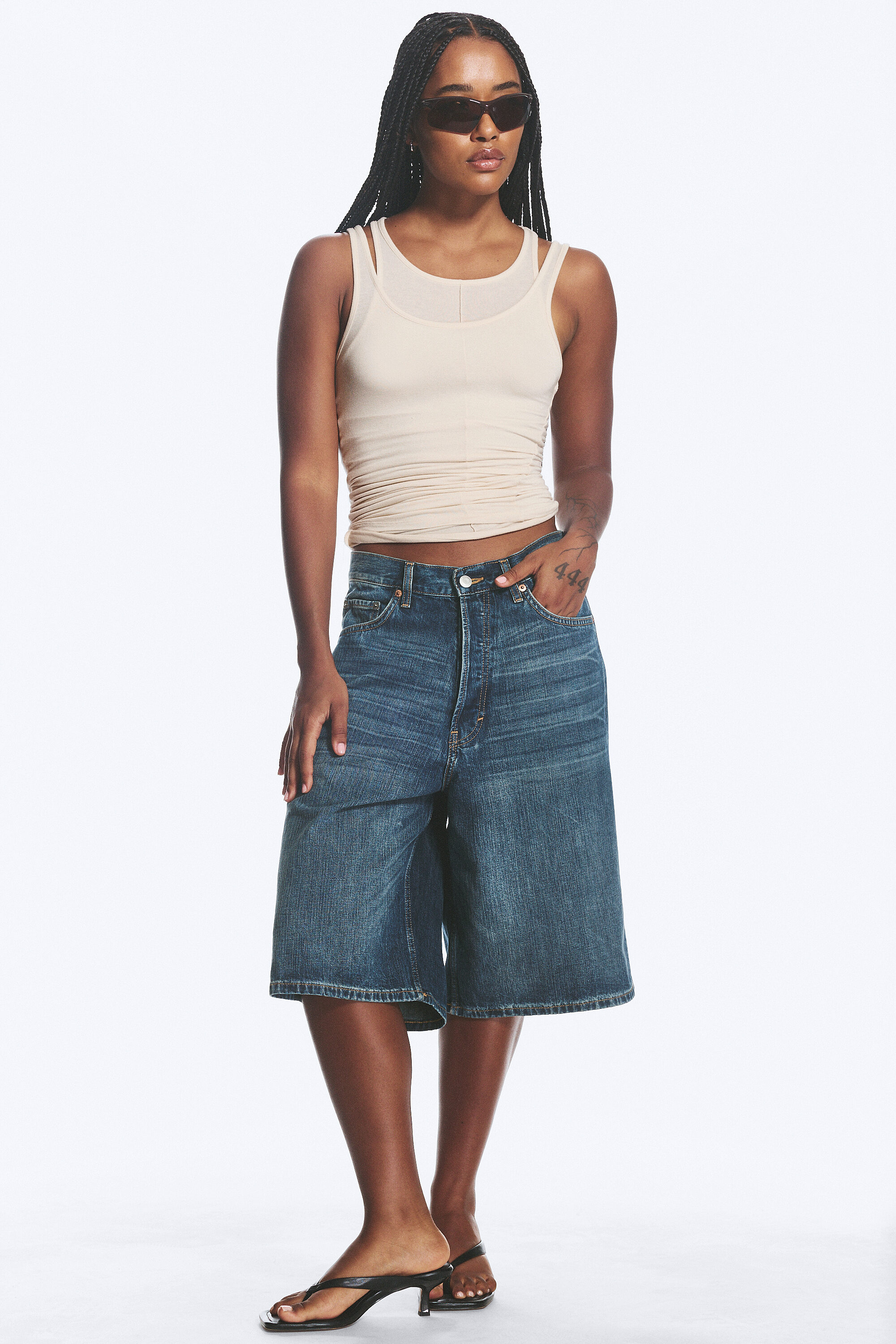 astro mid rise loose baggy denim shorts - Blue Hymn - Medium Blue
