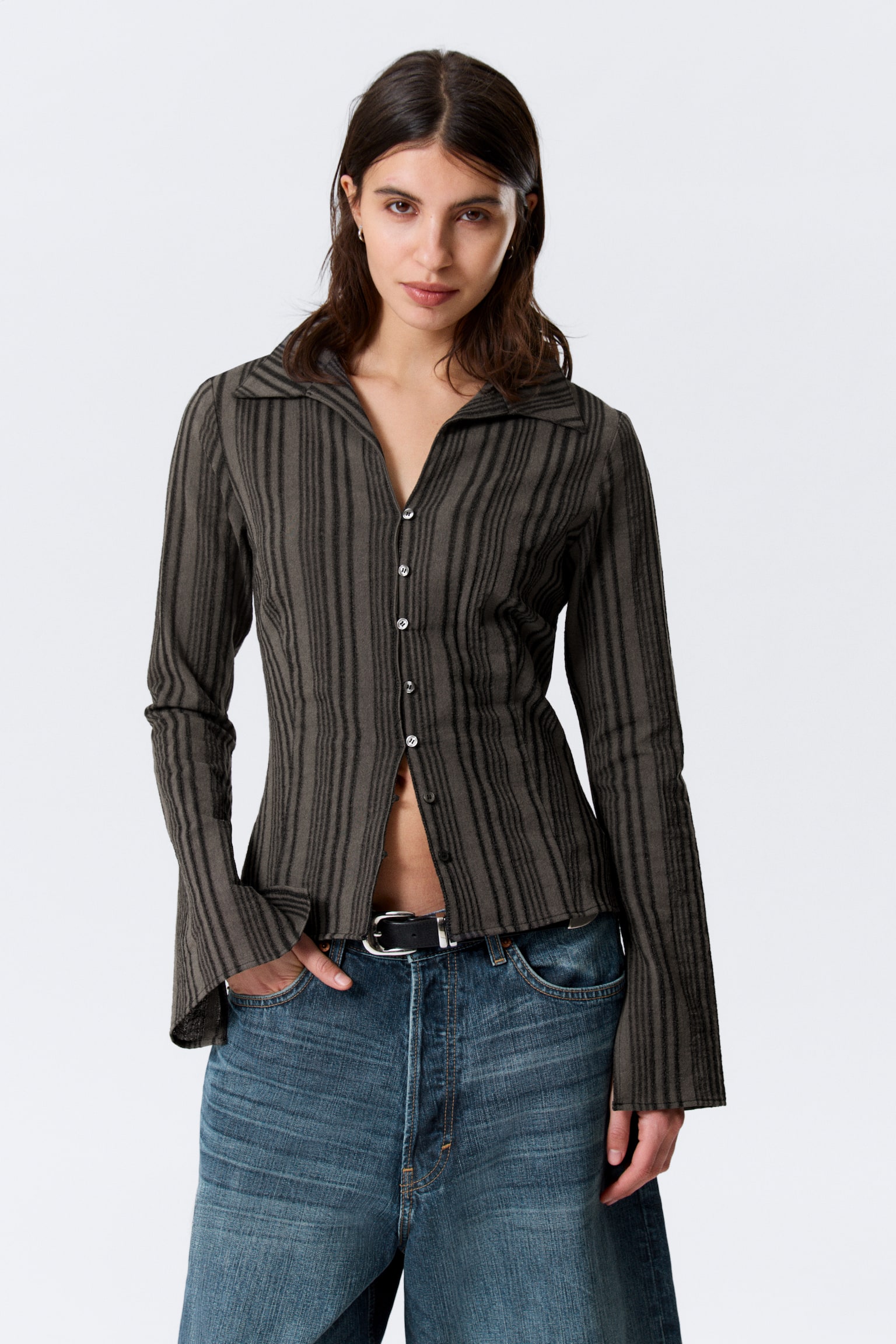 Blouse met textuur - Slim Fit - Gestreept donkergrijs/Donkerblauw gestreept/Lichtbeige - 1