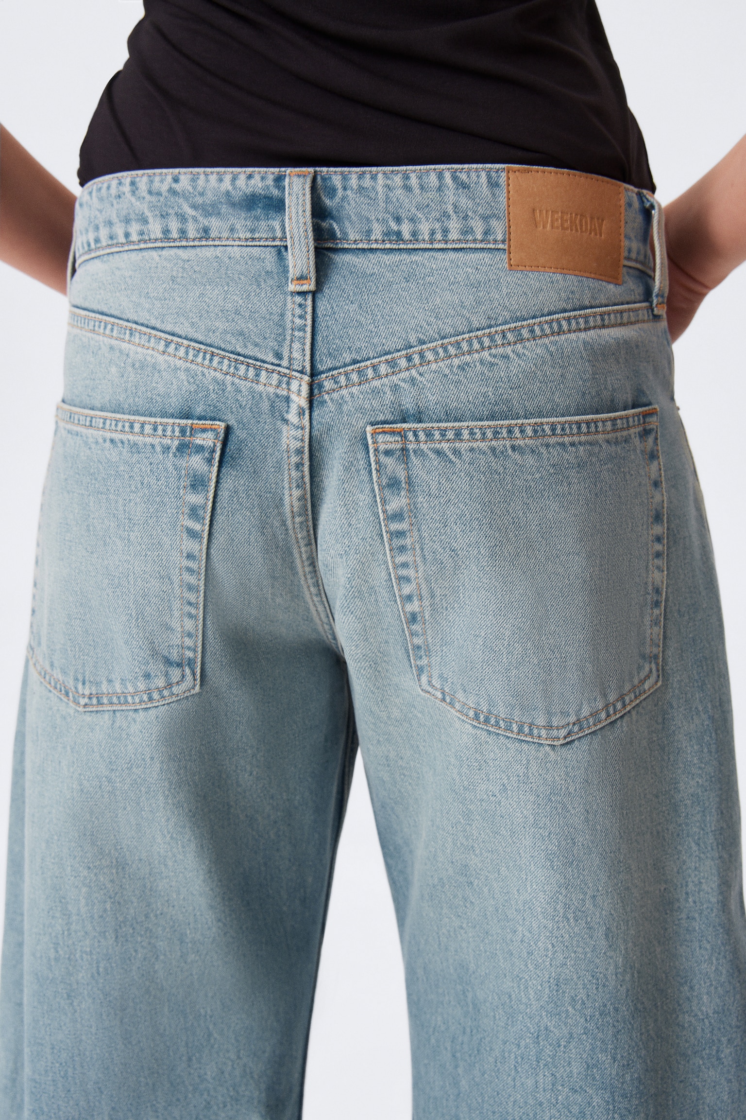 Abell Mid Rise Regular Cocoon Leg Jeans - Seventeen Blue - Bleu moyen/Canyon Grey – Gris moyen - 7