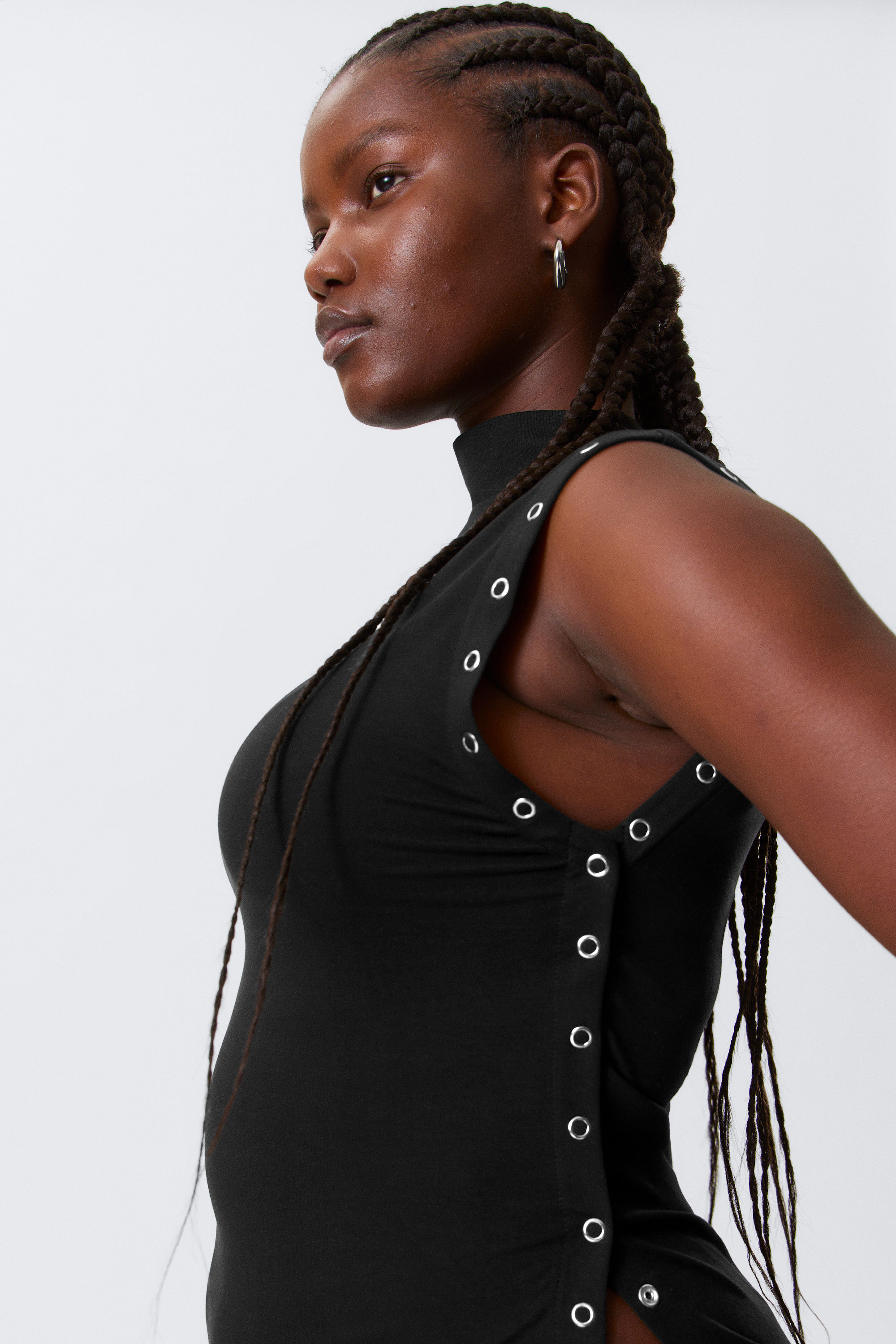 Schwarz - Figurbetontes Top mit Stehkragen und Druckknöpfen - 2