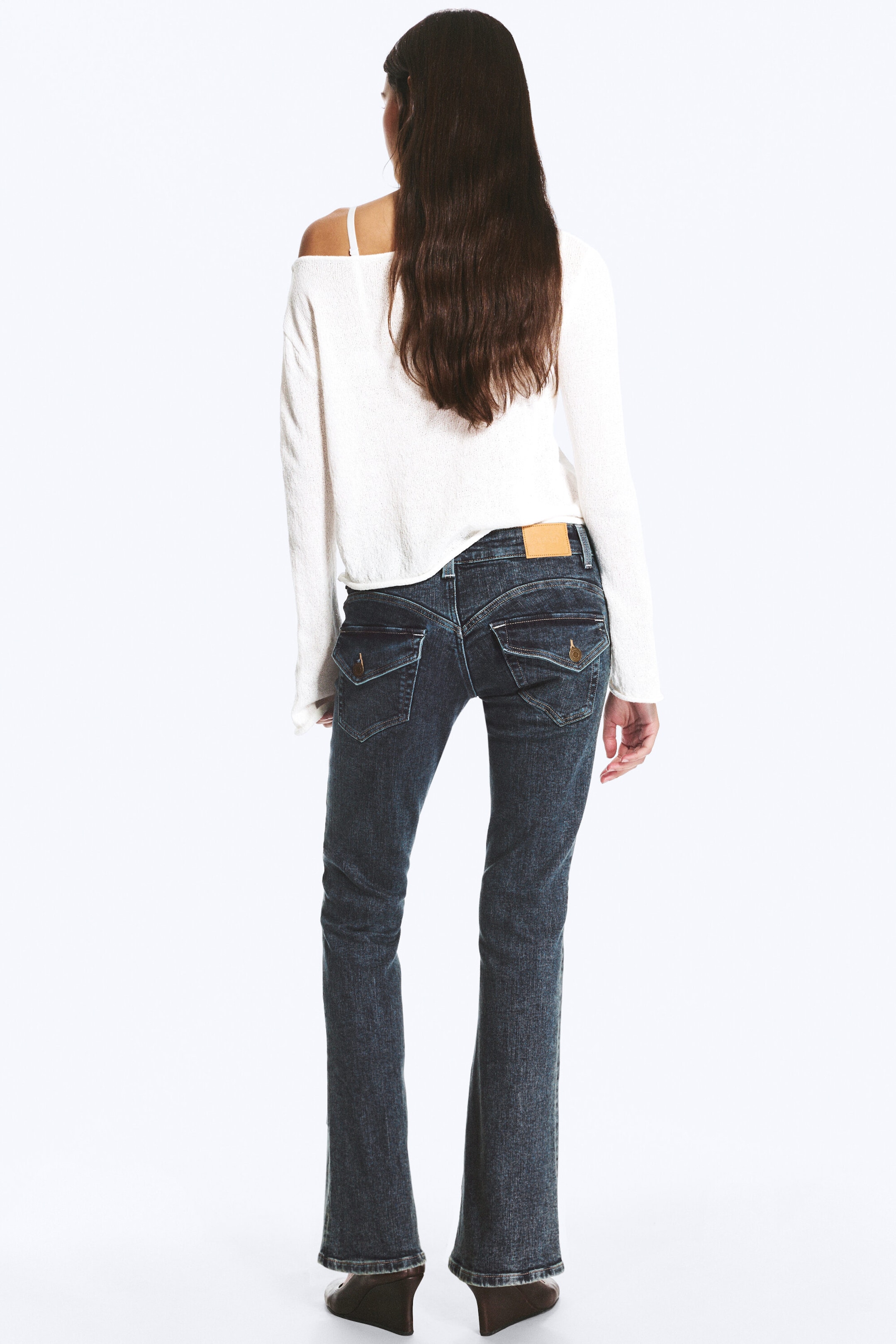 Ørkenblå - Mørk blå - Low Rise Curve Yoke Flared Jeans - 3