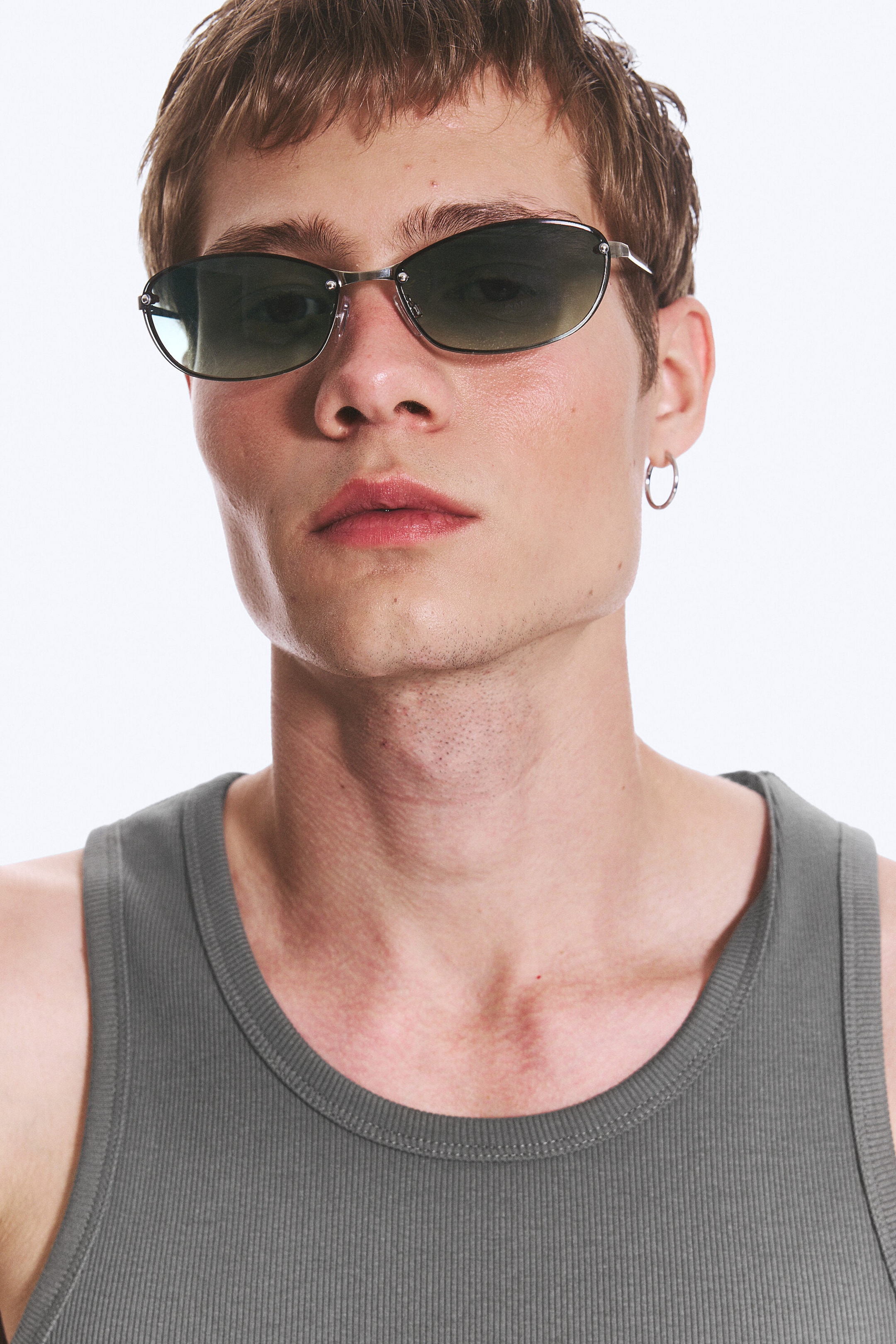 Mörkgrön - Oval metallram unisex solglasögon - 1