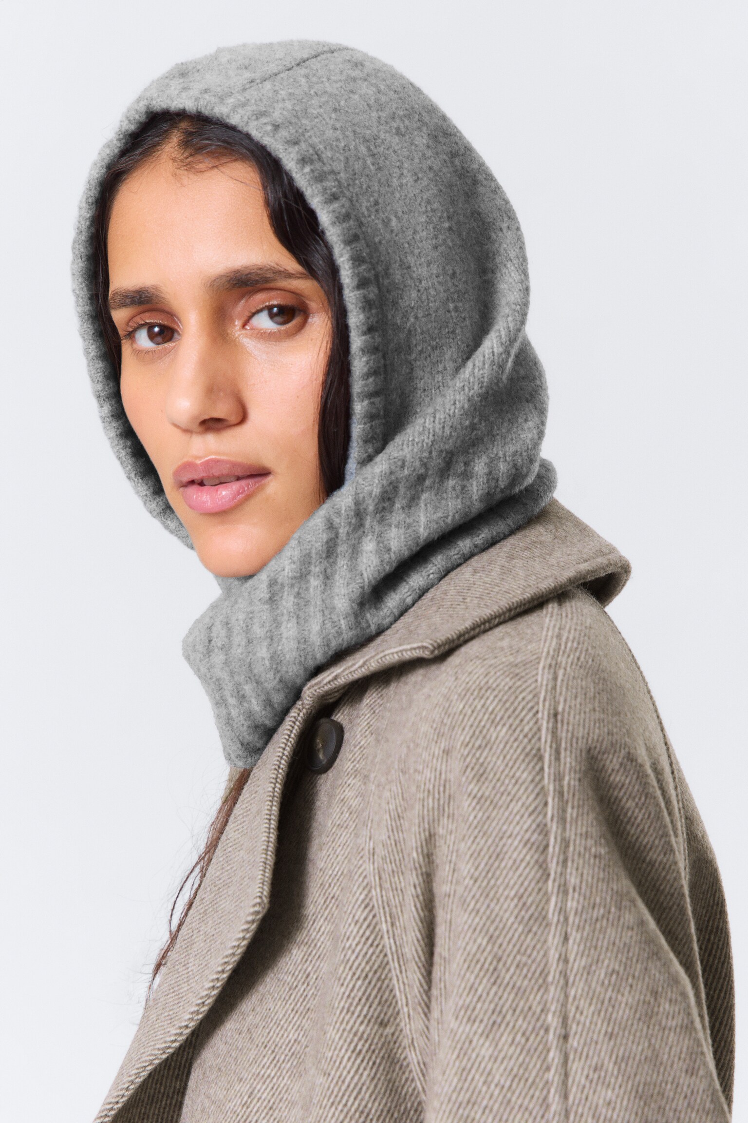 Soft Ribbed Knitted Hood - Light Grey/Dark Brown/Black/Dark Maroon