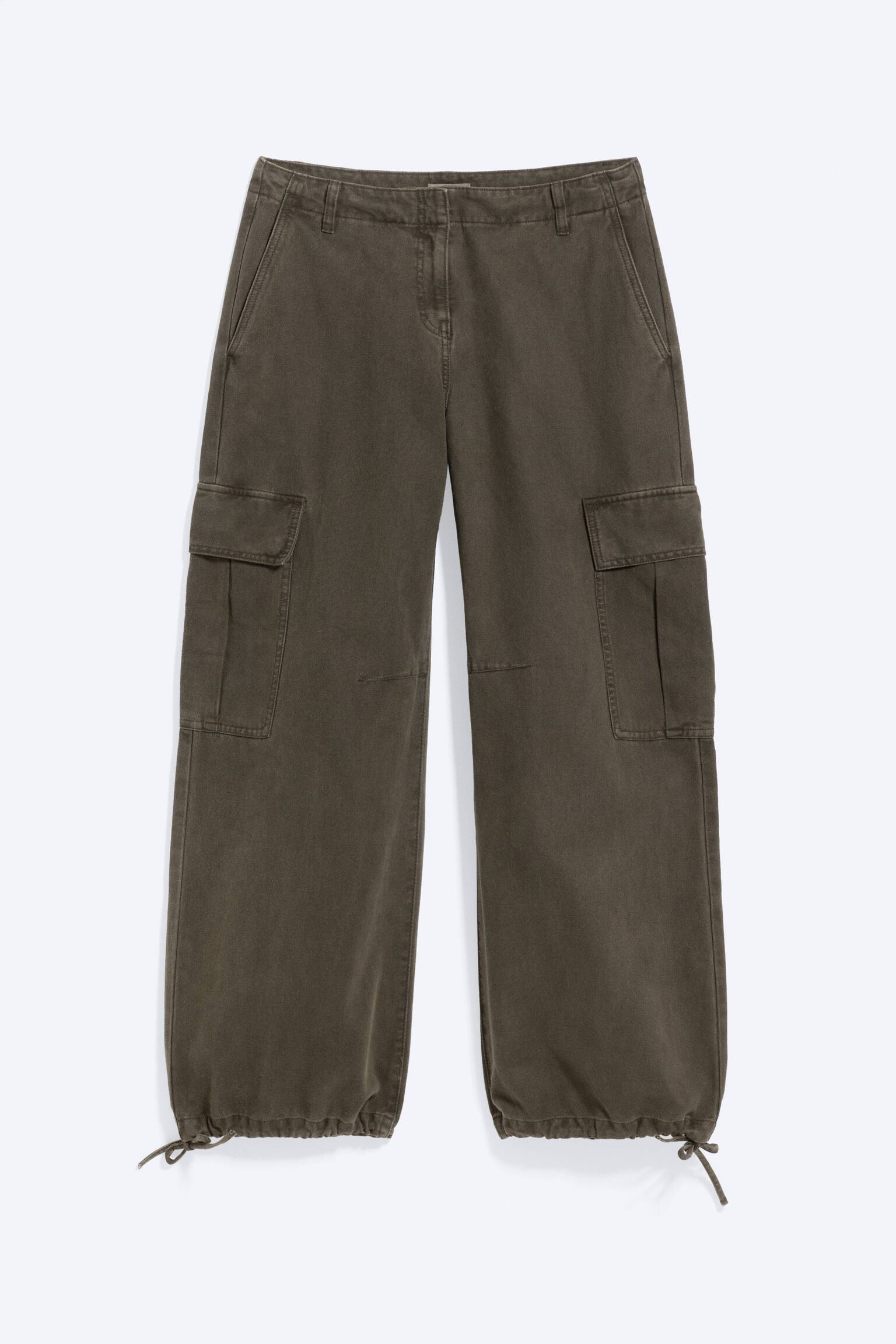 Low-Rise Baggy Cargo Trousers