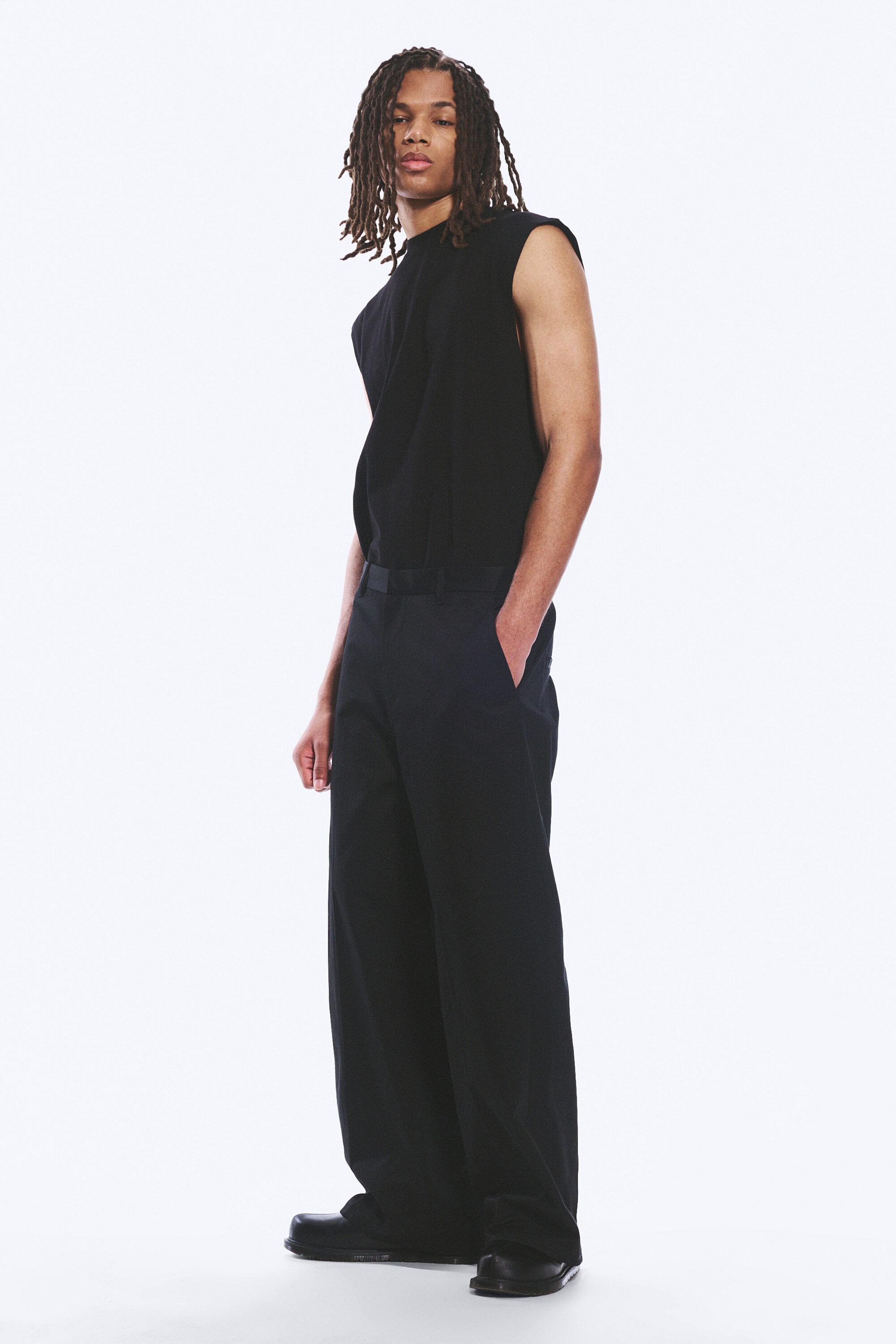 Black - Emil Loose Fit Chino Trousers - 2