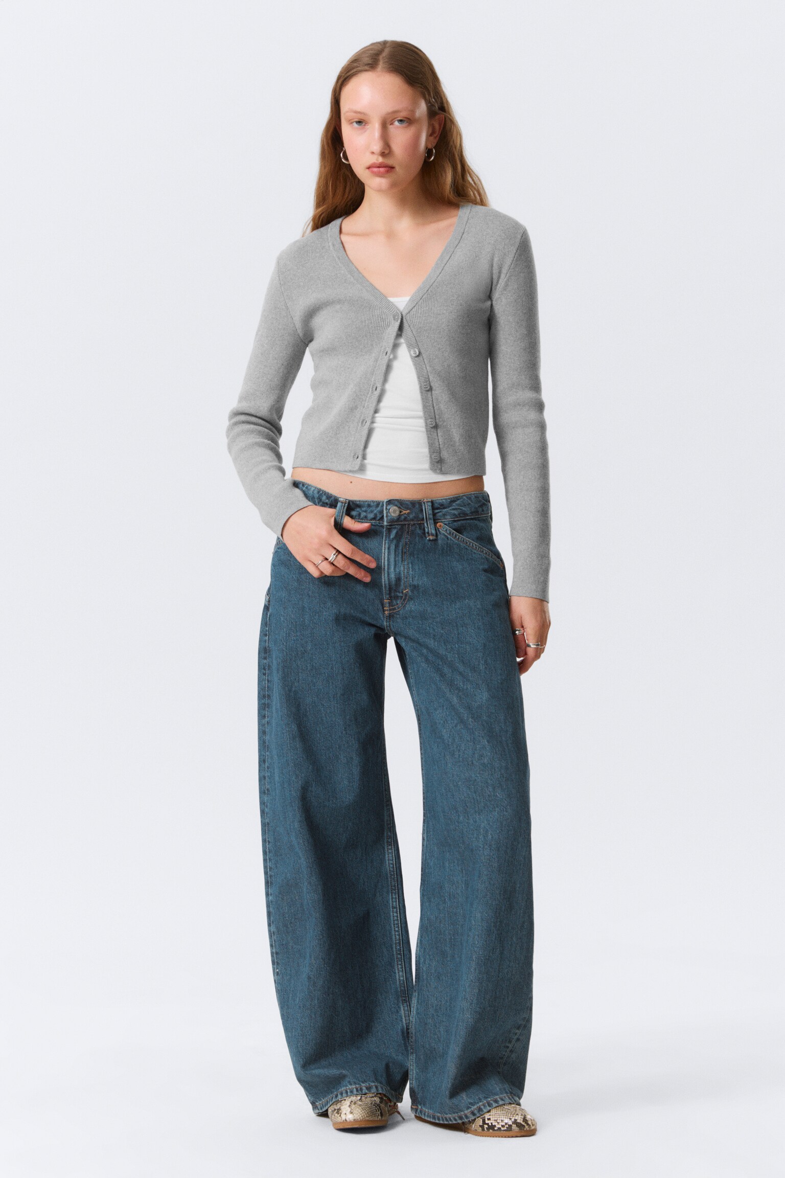 High Waisted Curved-Yoke Barrel Jeans - Blue Anthem - Mittelblau - 1