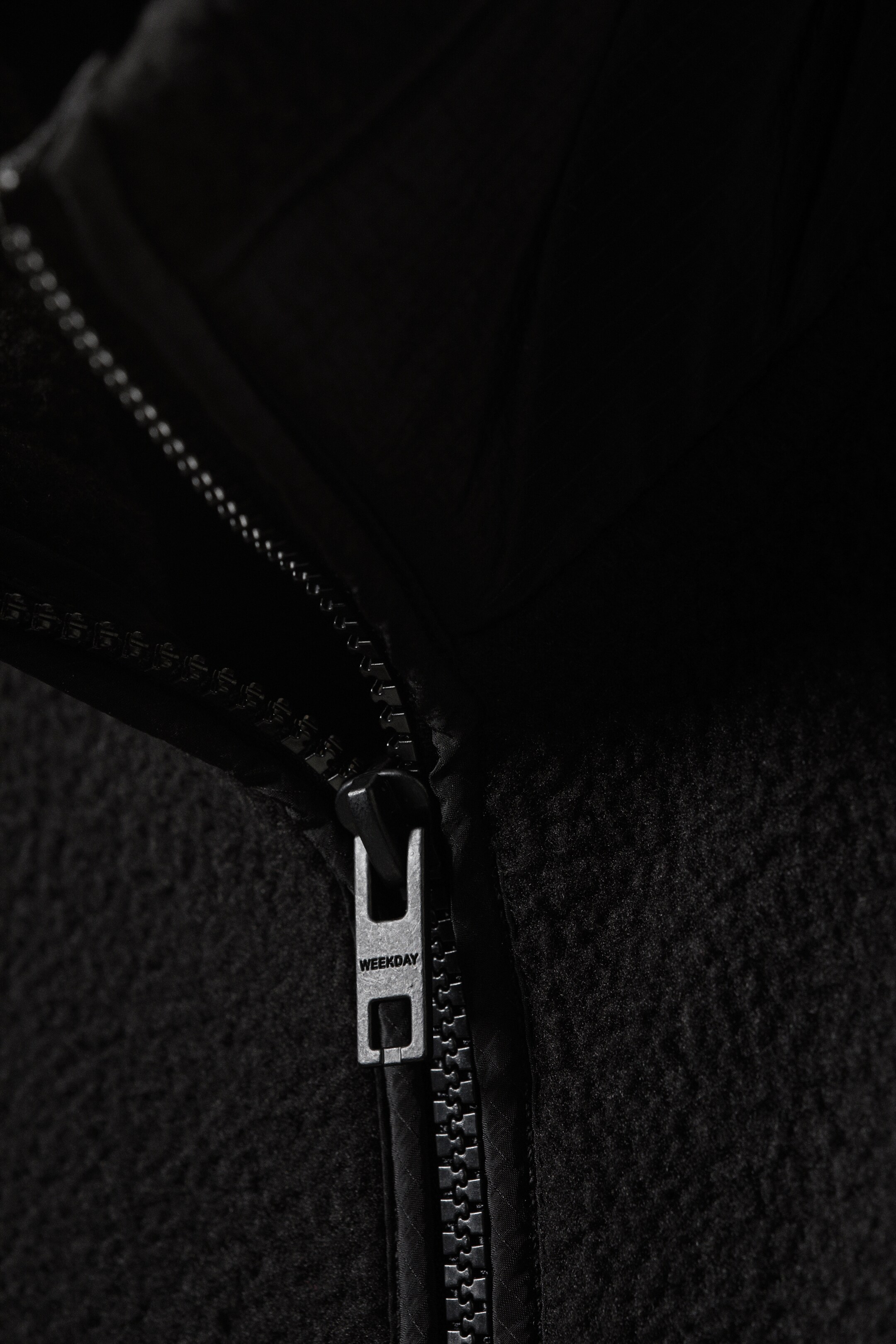 Zobrazit větší obrázek: Volná fleecová bunda na zip - Černá - MUŽI | H&M CZ 5