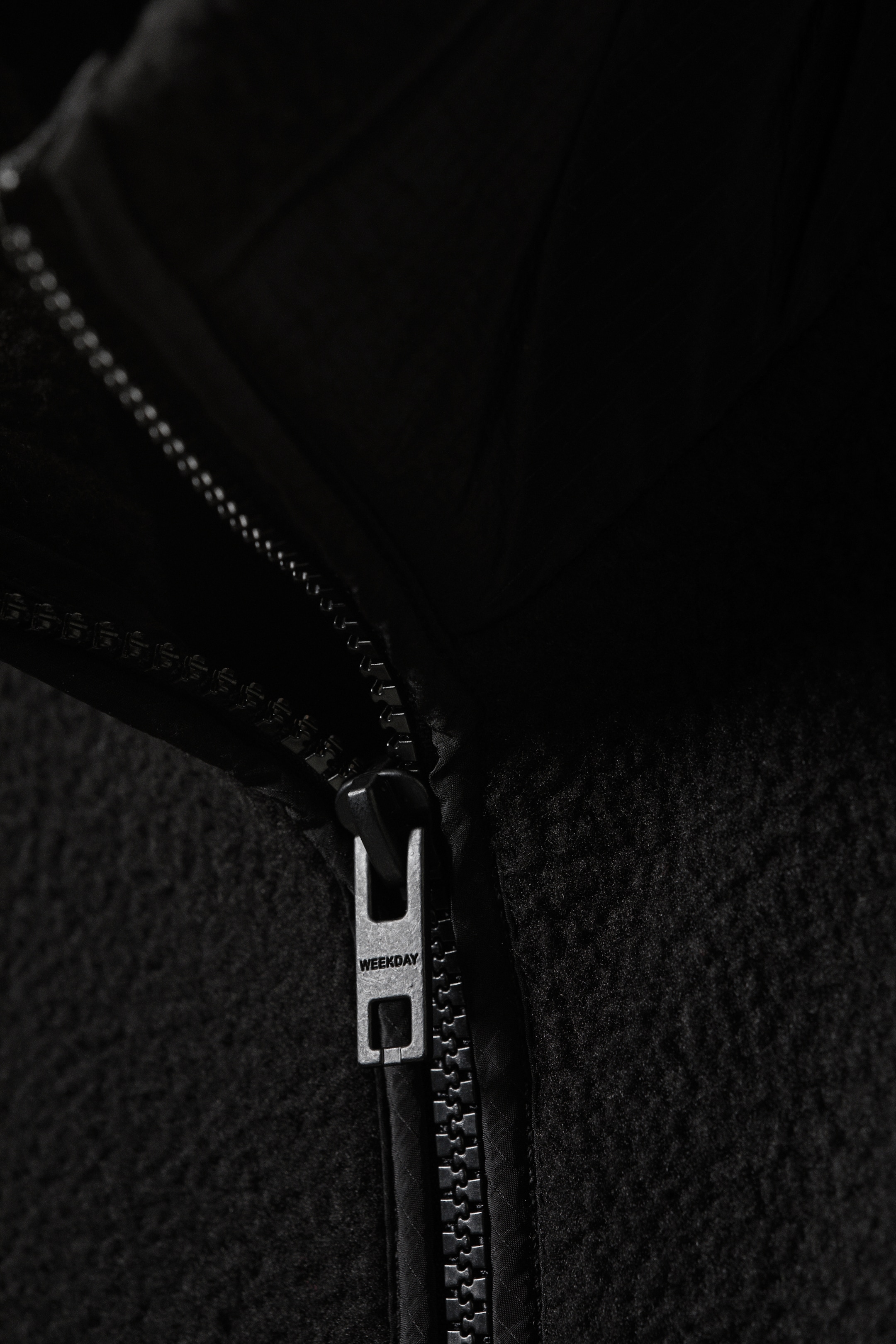 Zobrazit větší obrázek: Volná fleecová bunda na zip - Černá - MUŽI | H&M CZ 5