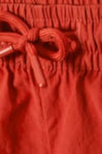 Rot - Strukturierte, mittellange Badeshorts - 1