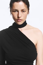 Zwart - Asymmetrische mini-jurk met één mouw - 1