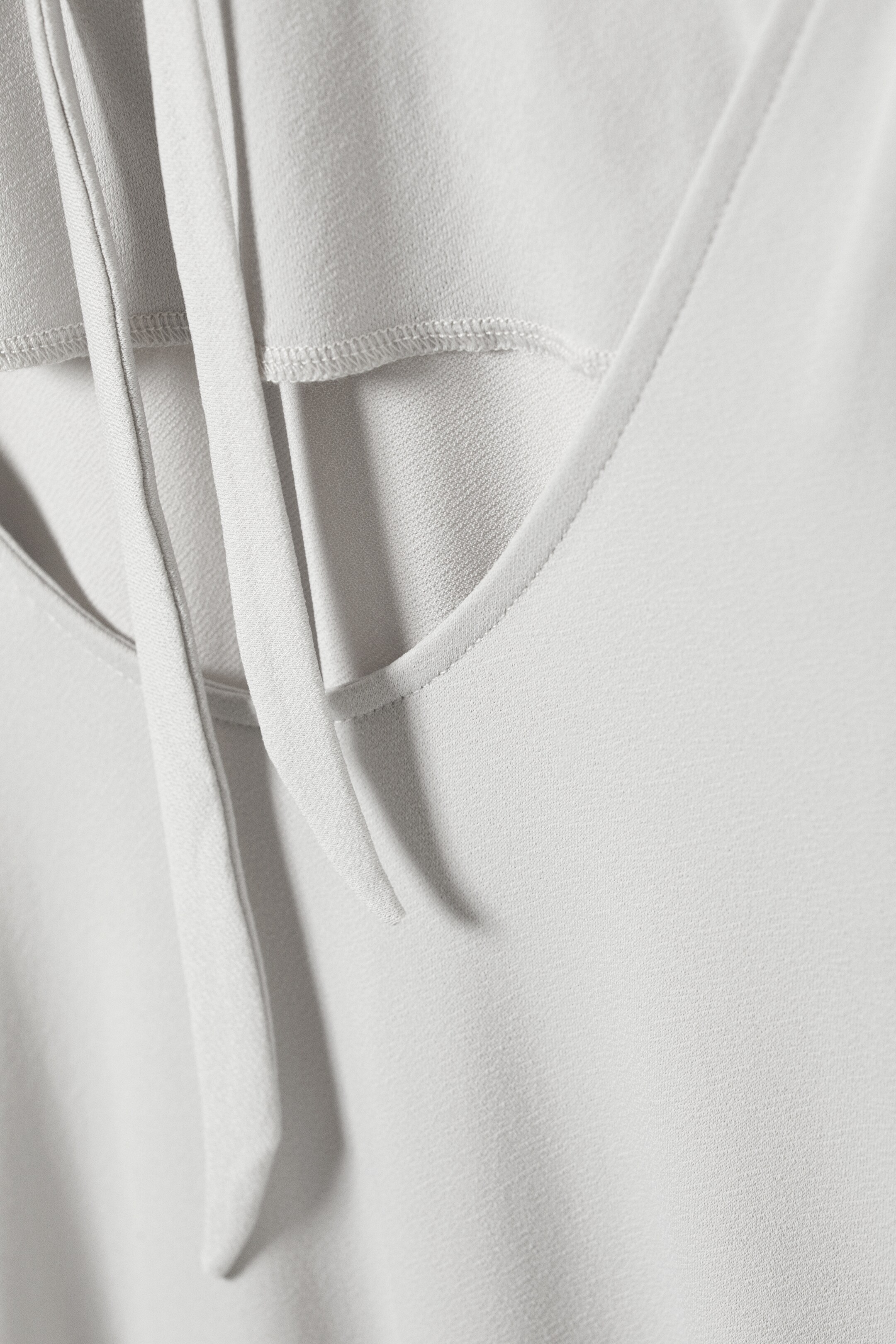 Visualizza immagine più grande: Maxi abito senza maniche con scollo all'americana - Beige chiaro - DONNA | H&M IT 6