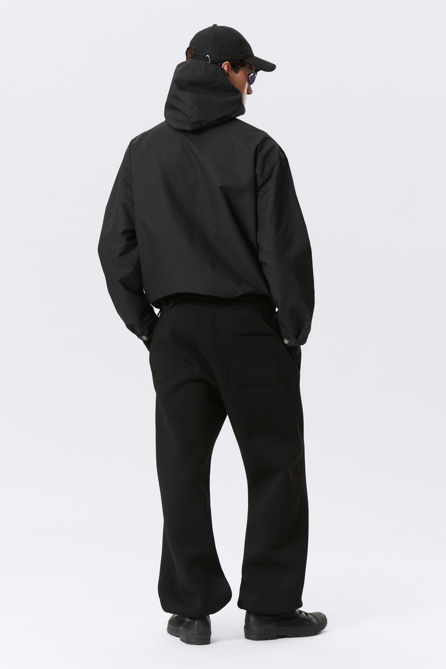 Chaqueta con capucha de corte holgado - Negro/Beige oscuro - 5