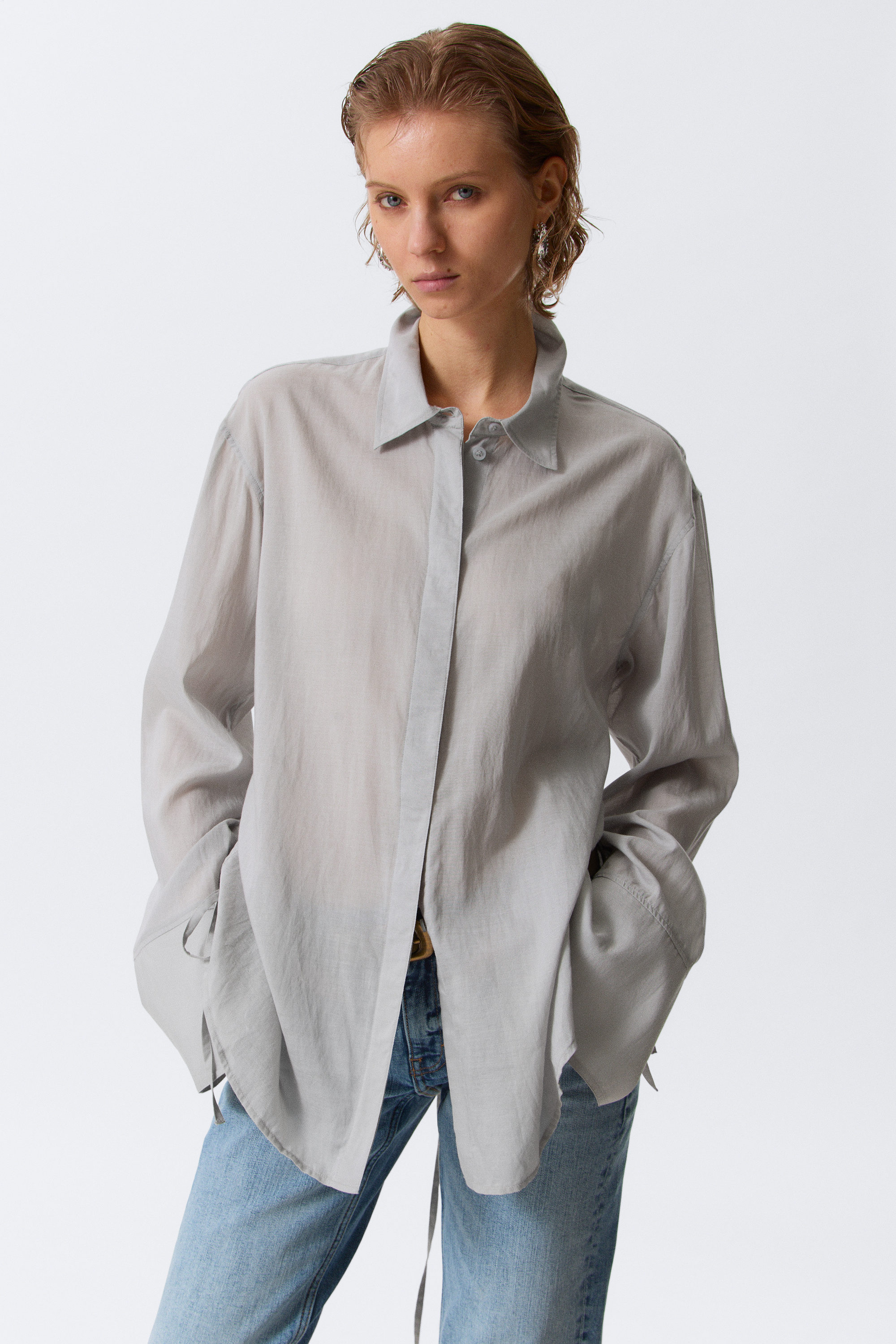 Dusty Grey - Long-Sleeved Open Back Tie Shirt - 2