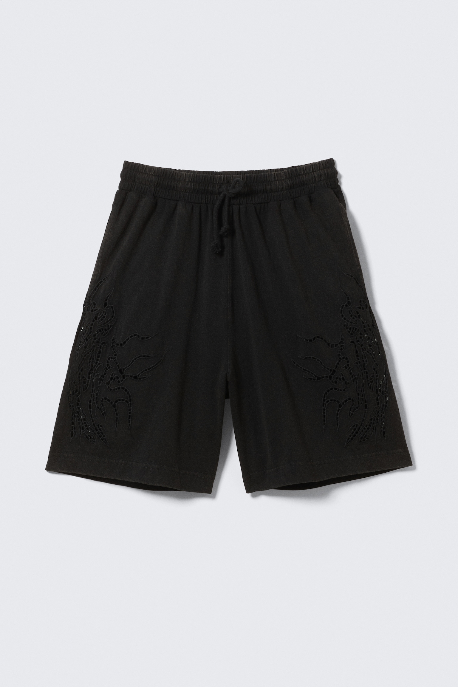 Shorts loose in cotone con ricamo a punto inglese - Nero lavato - 2