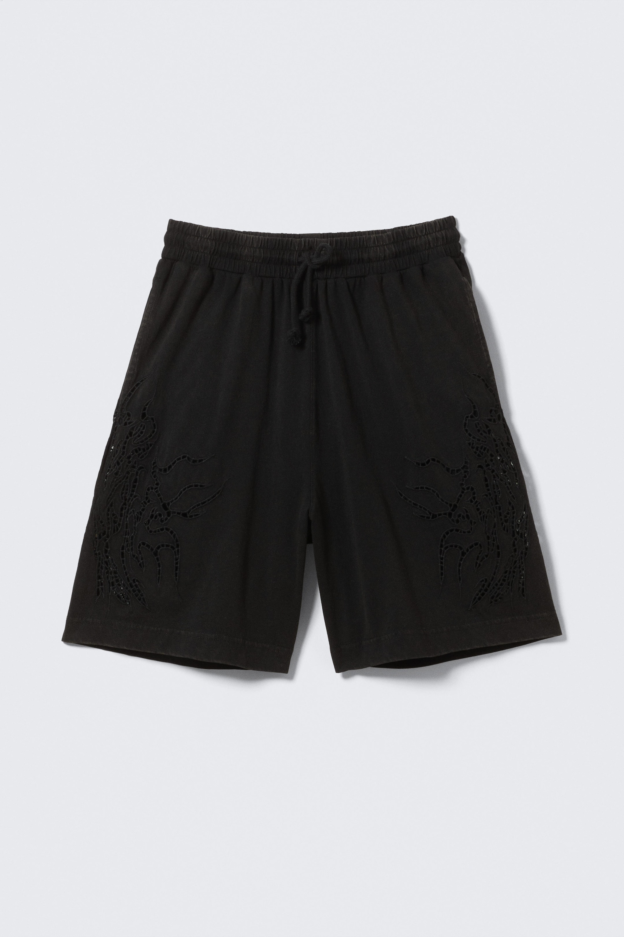 Vasket svart - Broderie Anglaise bomullsshorts med løs passform - 1
