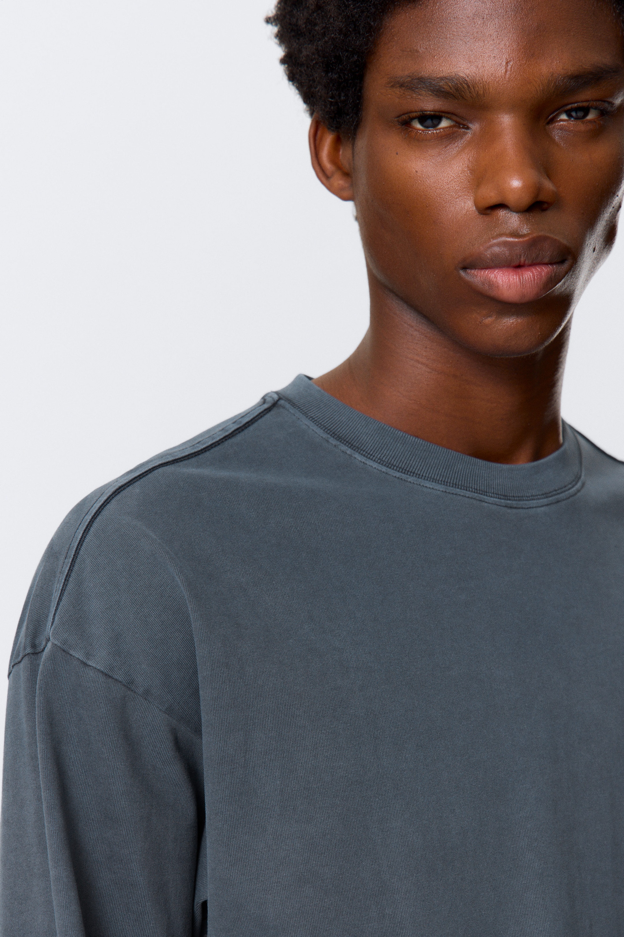 Blauw met wassing - Ruimvallend boxy T-shirt met lange mouwen - 2