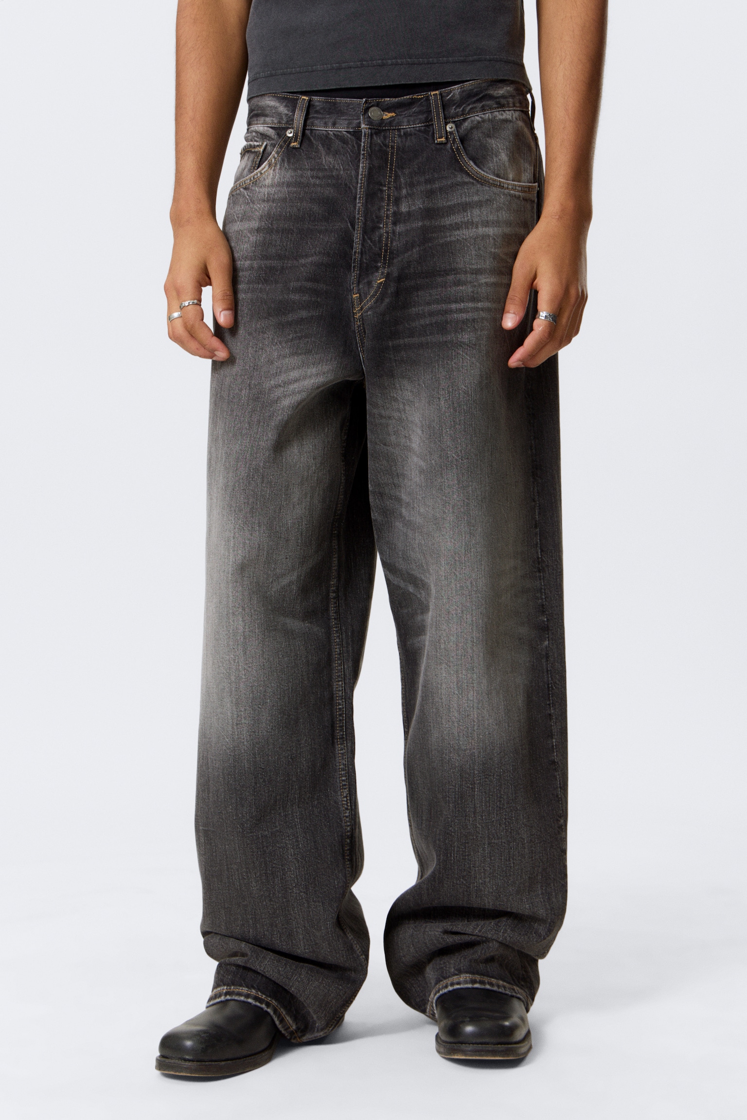 Astro Loose Baggy Leg Jeans - Dusky Black - Black/Blue One - Medium Blue/Blue Stream - Medium Blue/Board Blue - Medium Blue/Tuned Black - Black/Black Rinse - Black/Mine Grey/Blue Rinse - Dark Blue/Snow Blue - Light Blue/Mine Blue - Medium Blue/Torn Blue - Medium Blue - 6