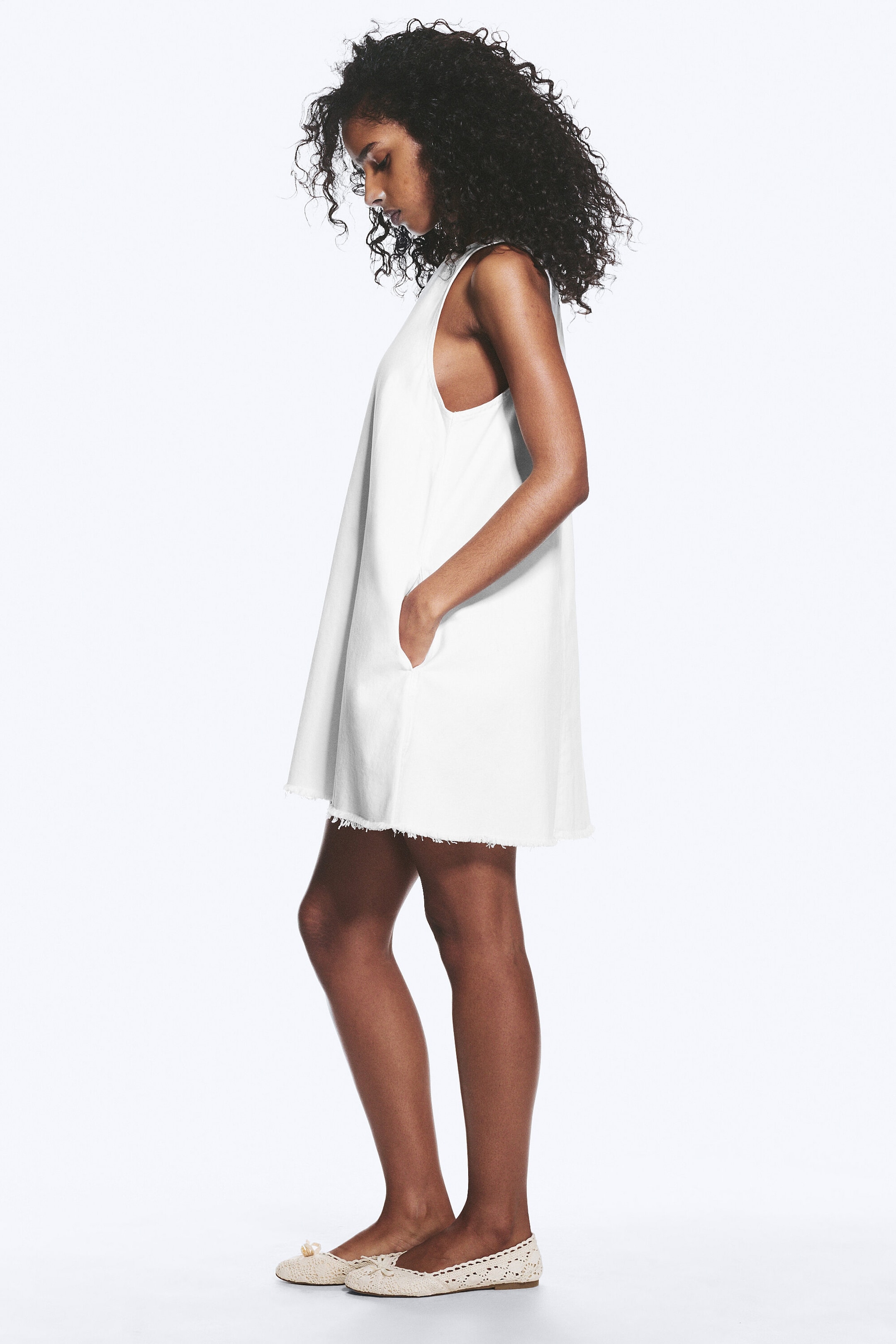White - Sleeveless Cotton Twill Mini Dress - 2