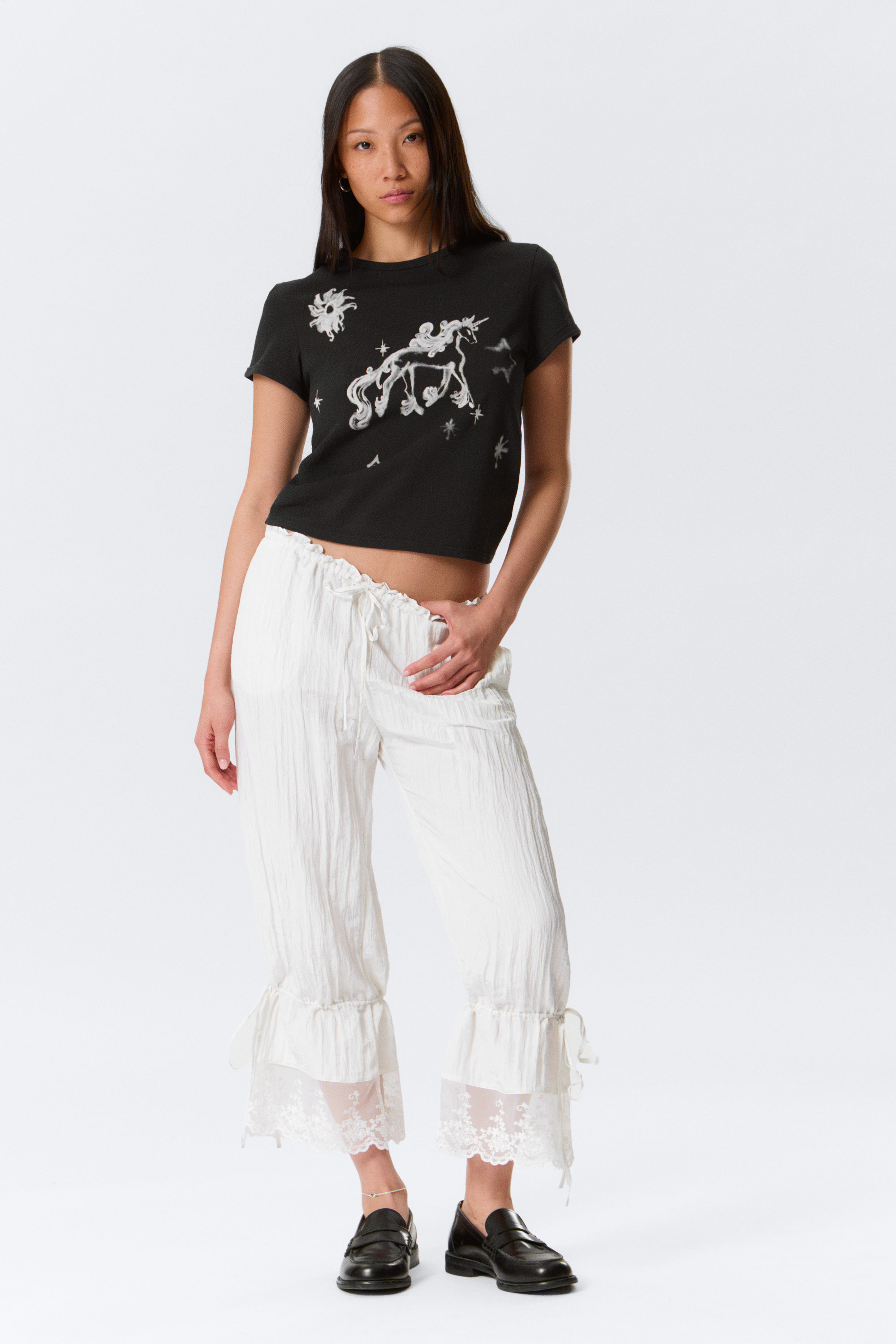 rosabel printed baby tee - Black - Unicorn | Monki EU