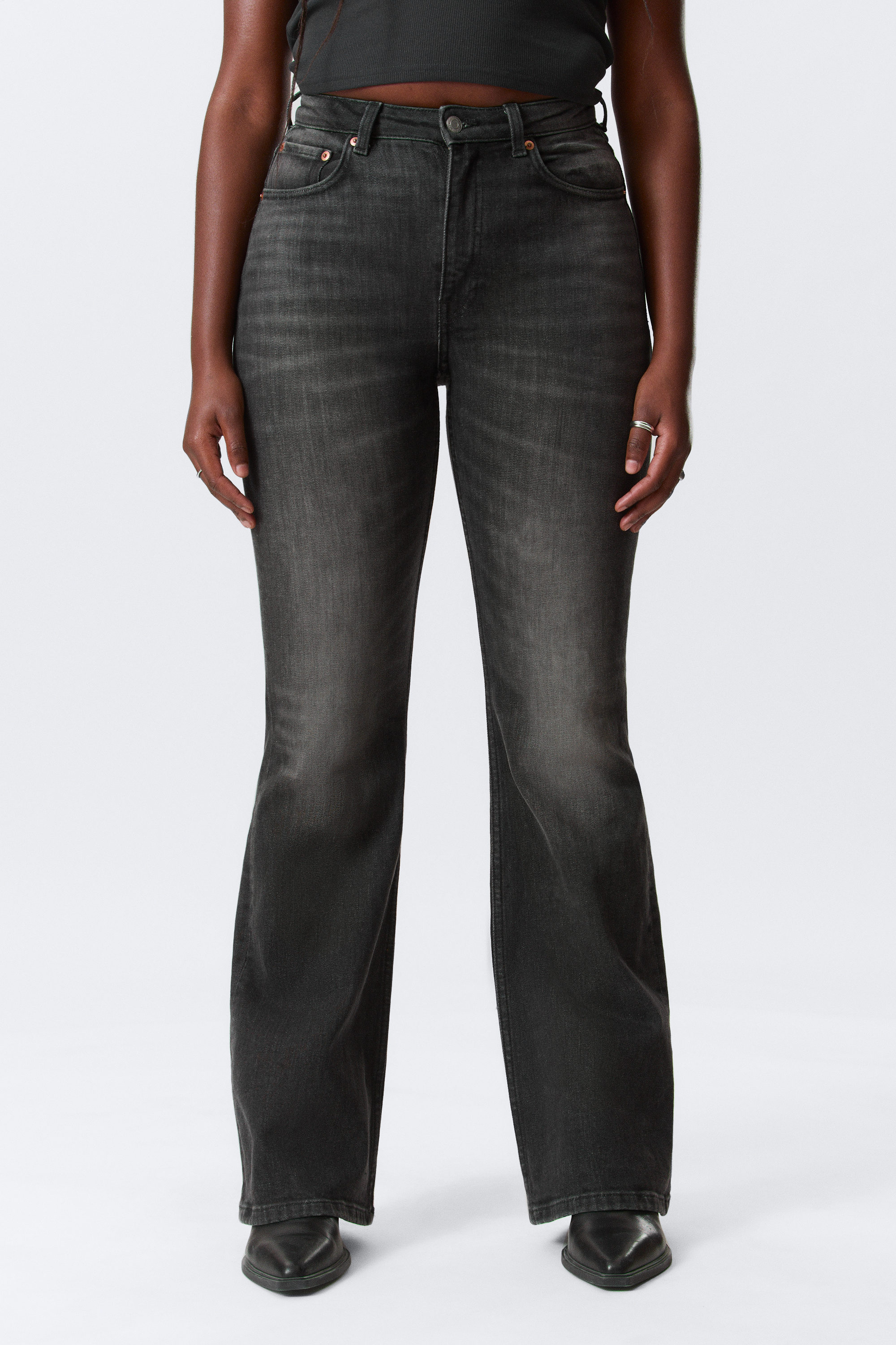 Black Web - Svart - Glow Curve High Waist Regular Flared Leg Jeans - 2