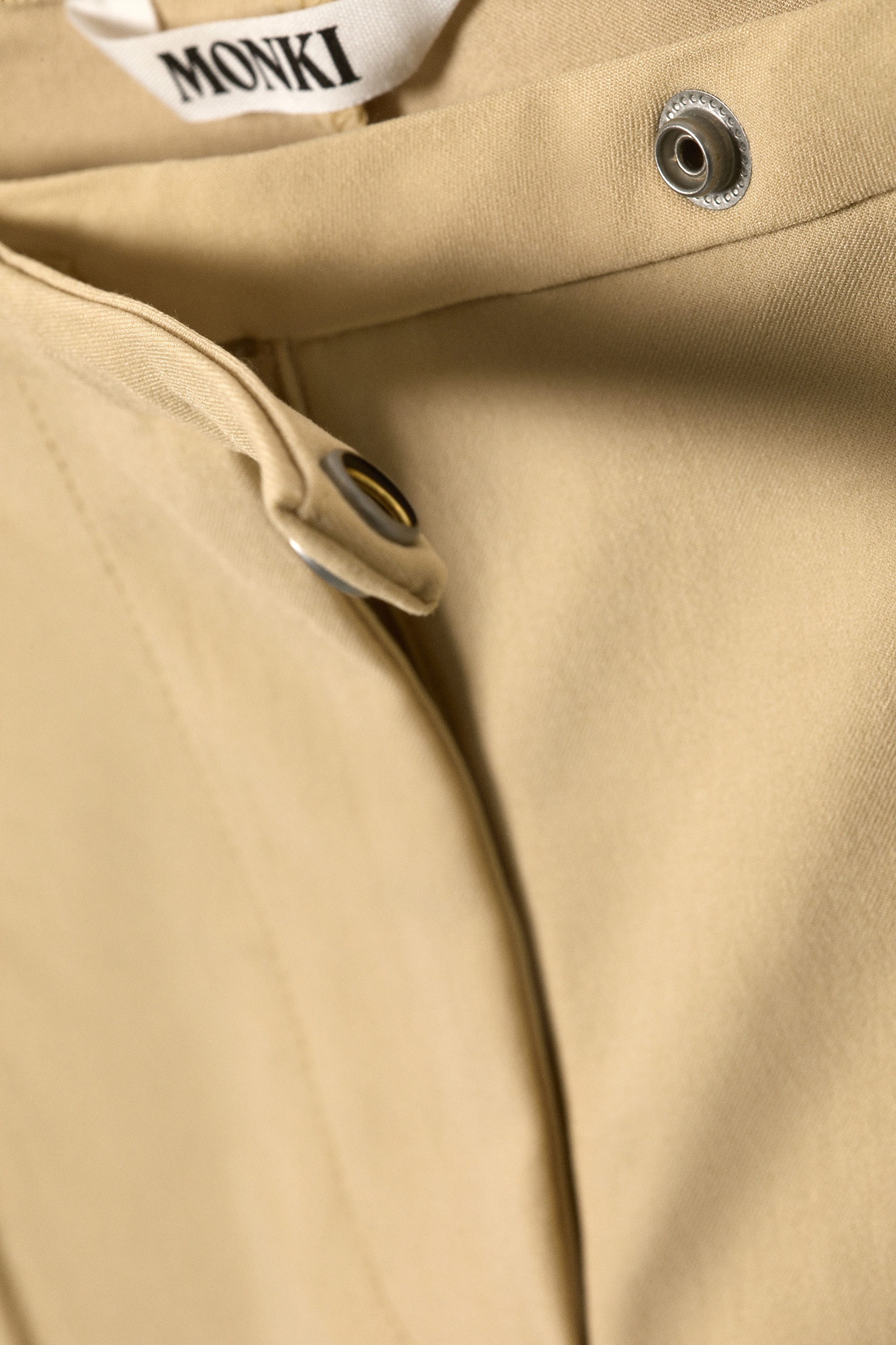 Beige - Skinny Flared-Hose mit niedrigem Bund - 4