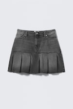 Haunted Black - Washed Black - Liz Low Rise Pleated Twill Skirt - 0