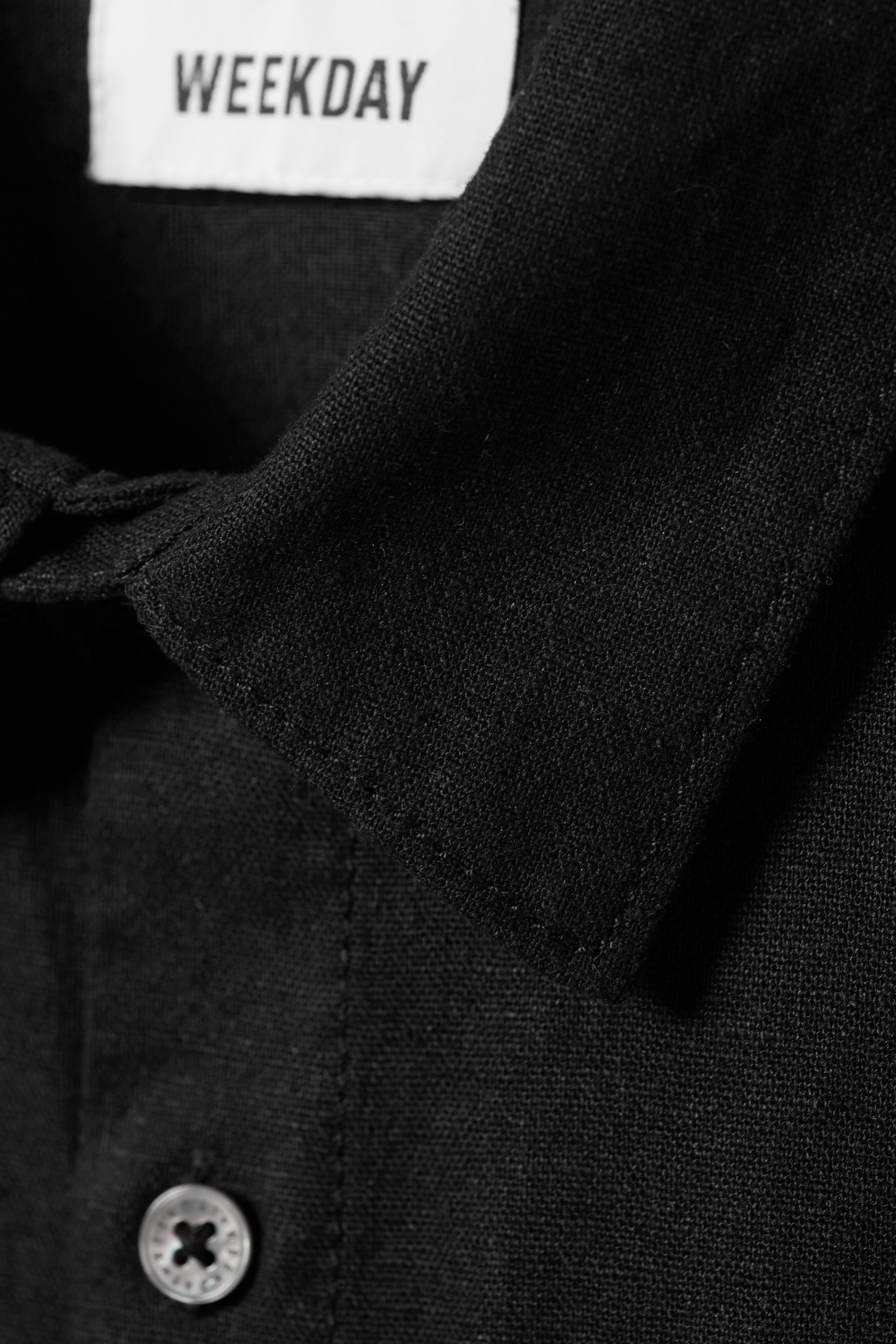 Black - Relaxed Linen Short Sleeve - 1