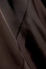 Mørkebrun - Asymmetrisk satengkjole - 5