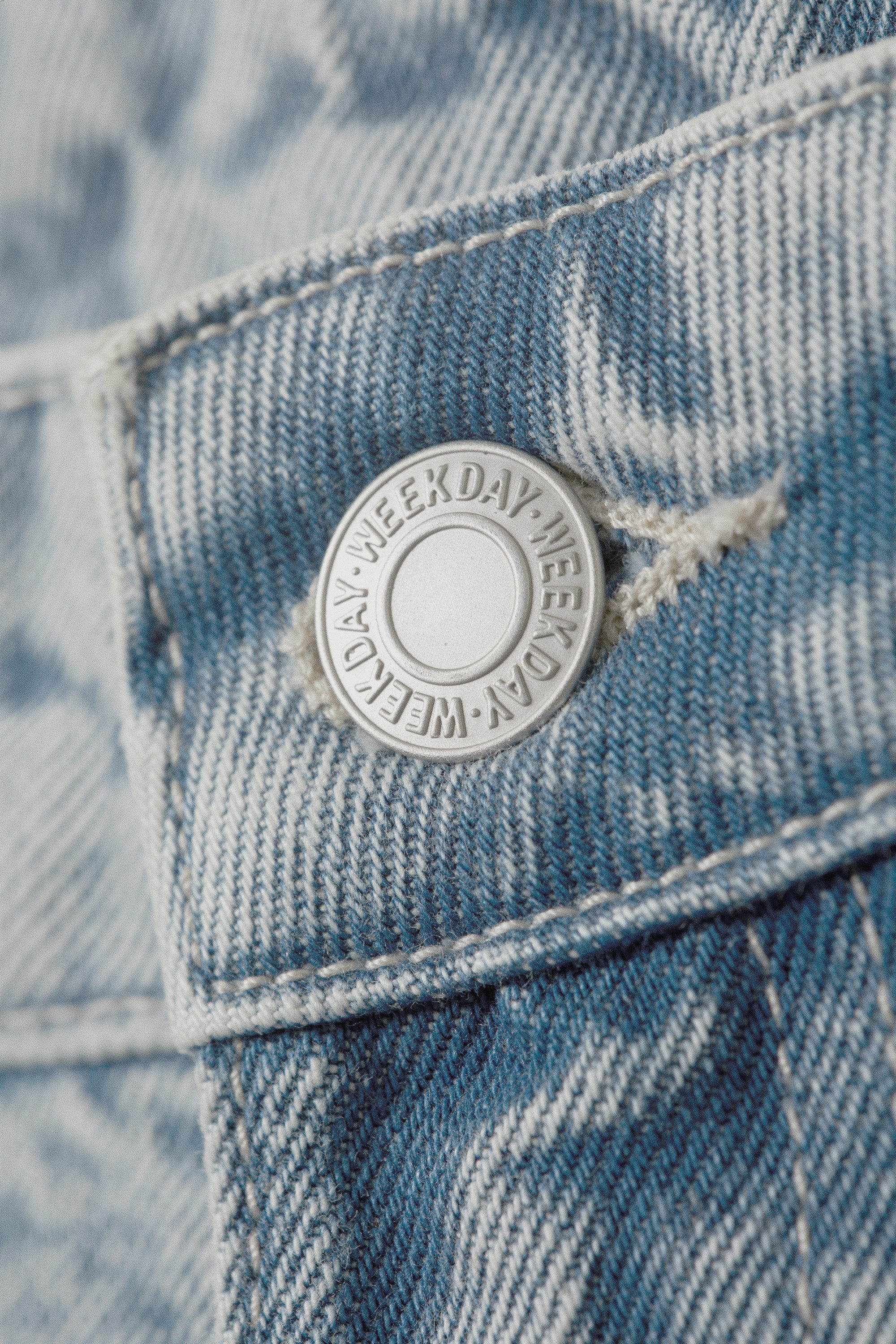 Notus Blue - Ljusblå - Missy Low Waist Loose Straight Leg Jeans - 4