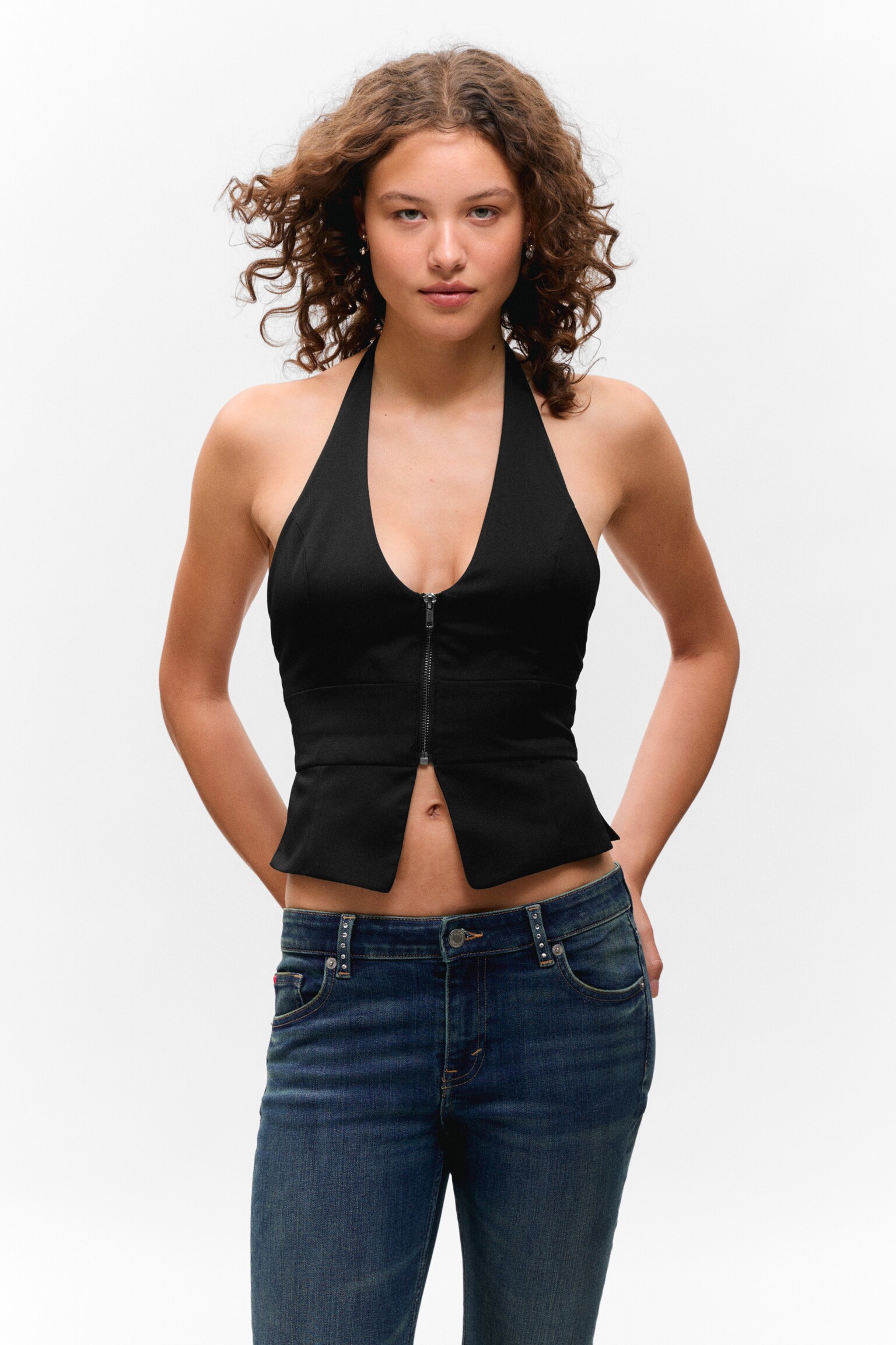 Gilet con zip e scollo a incrocio - Nero
